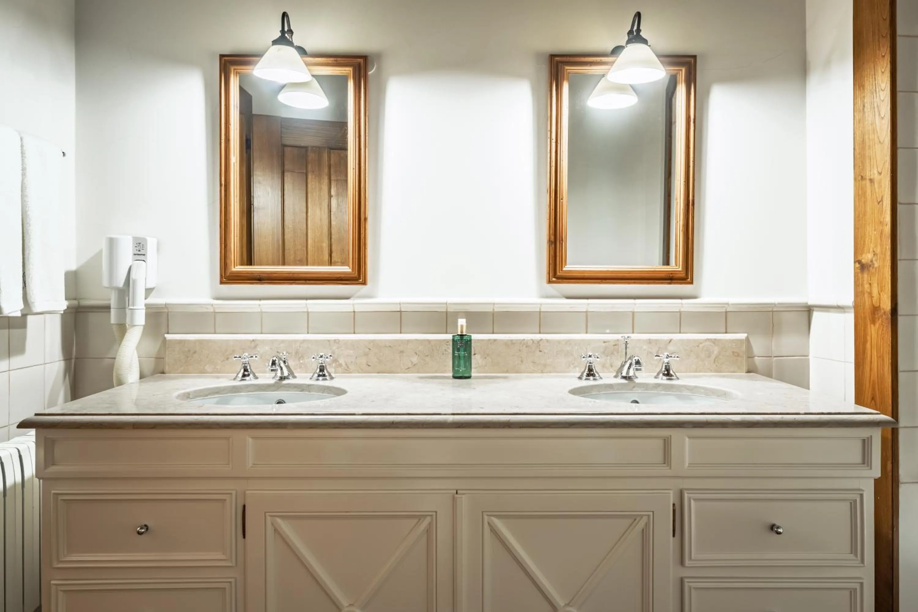 Bedroom in Casas da Memória