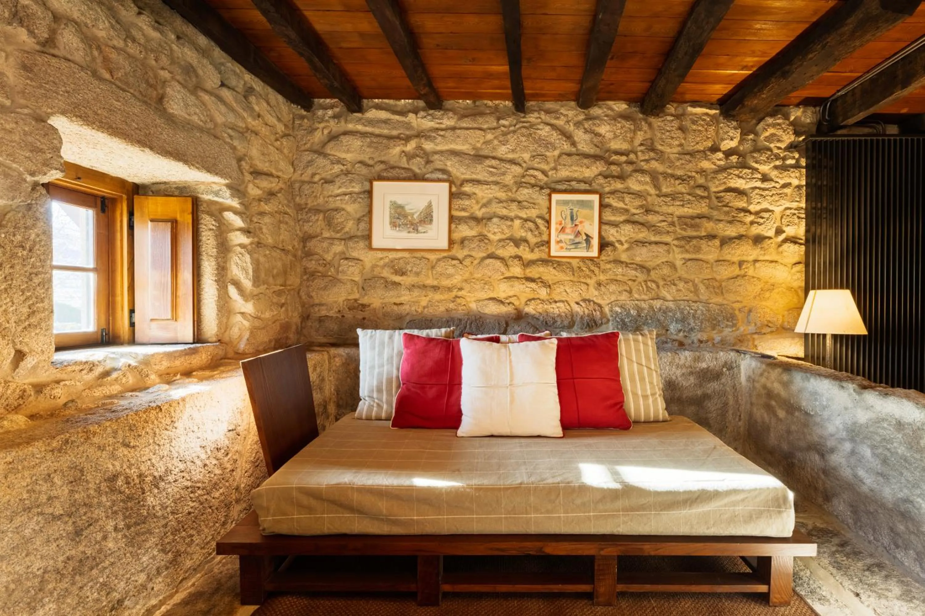 Bedroom, Bed in Casas da Memória