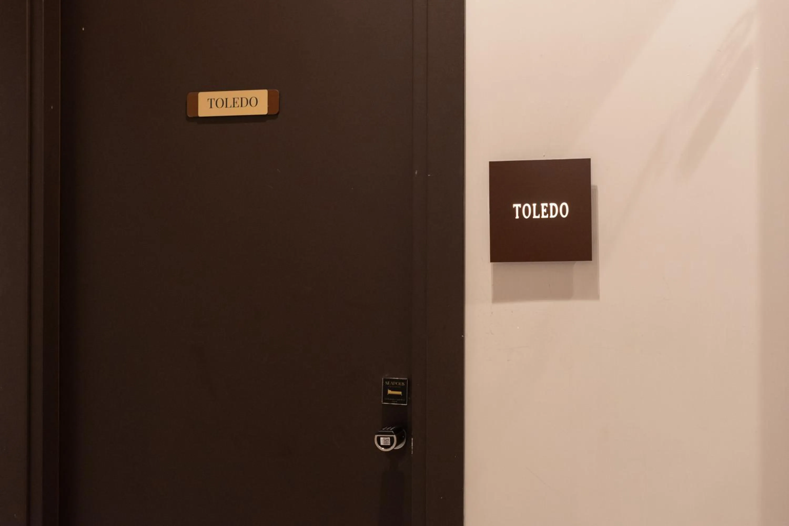 Bedroom in Neapolis Lifestyle