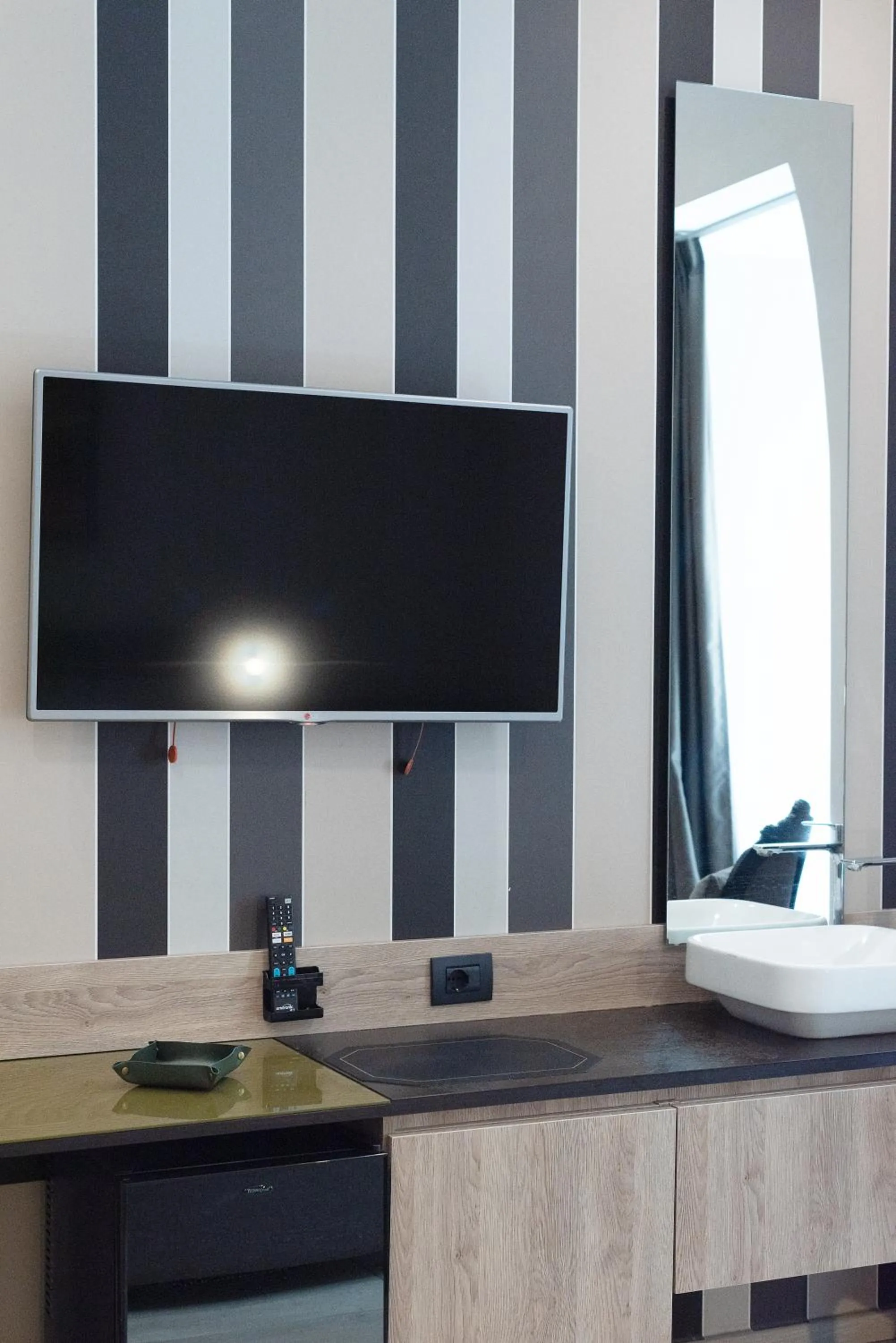 TV and multimedia in Neapolis Lifestyle