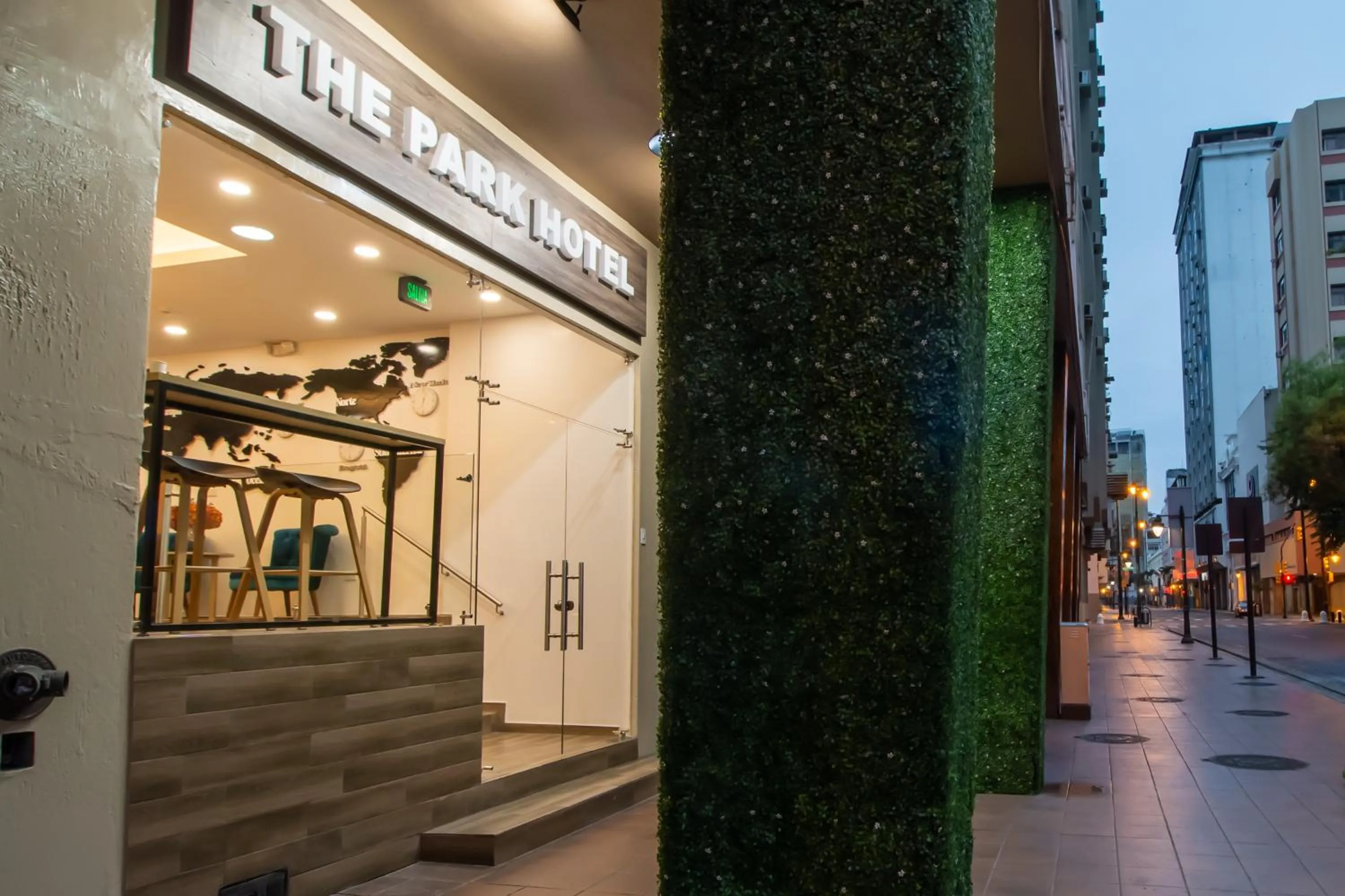 Facade/entrance in The Park Hotel