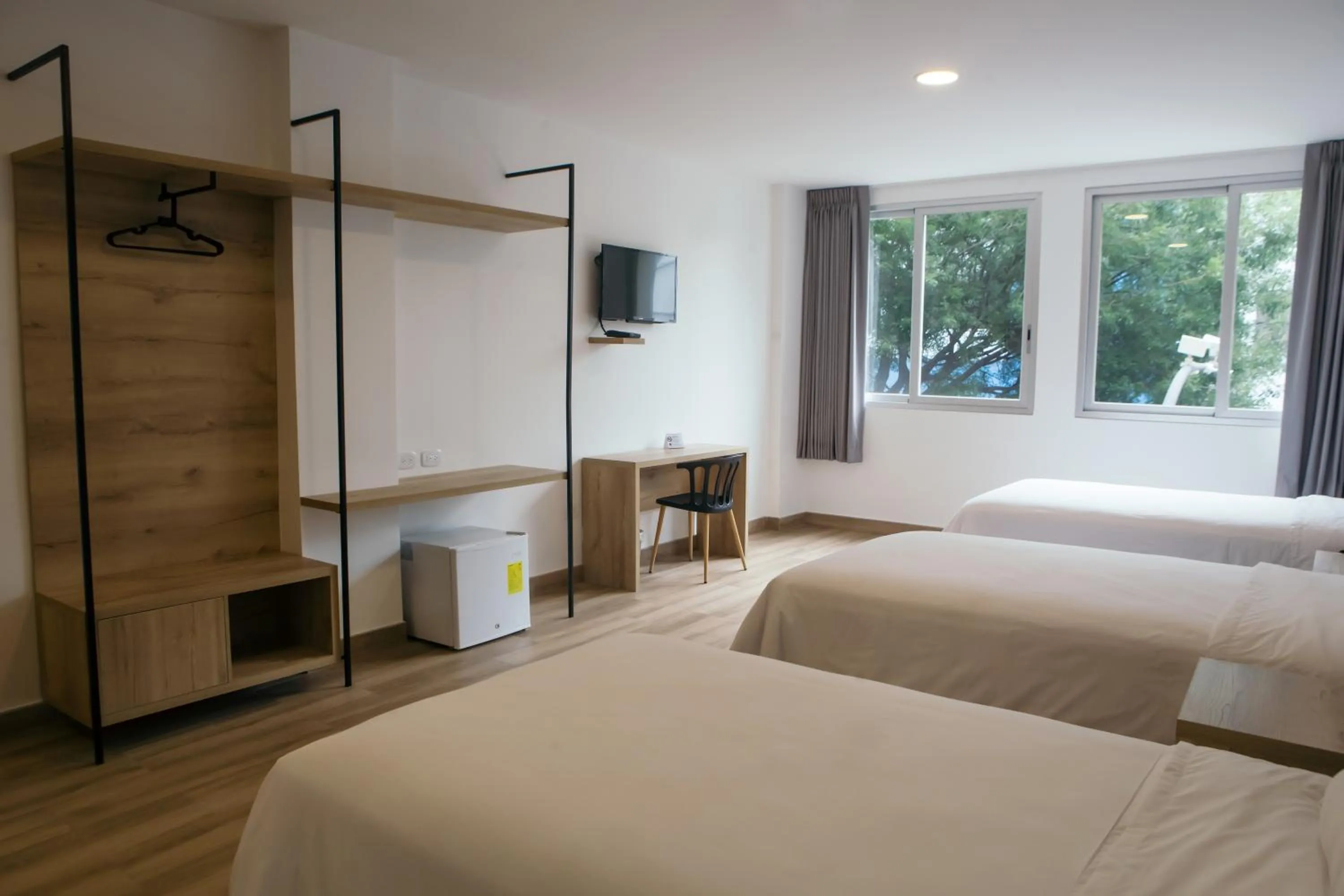 Photo of the whole room, Bed in The Park Hotel