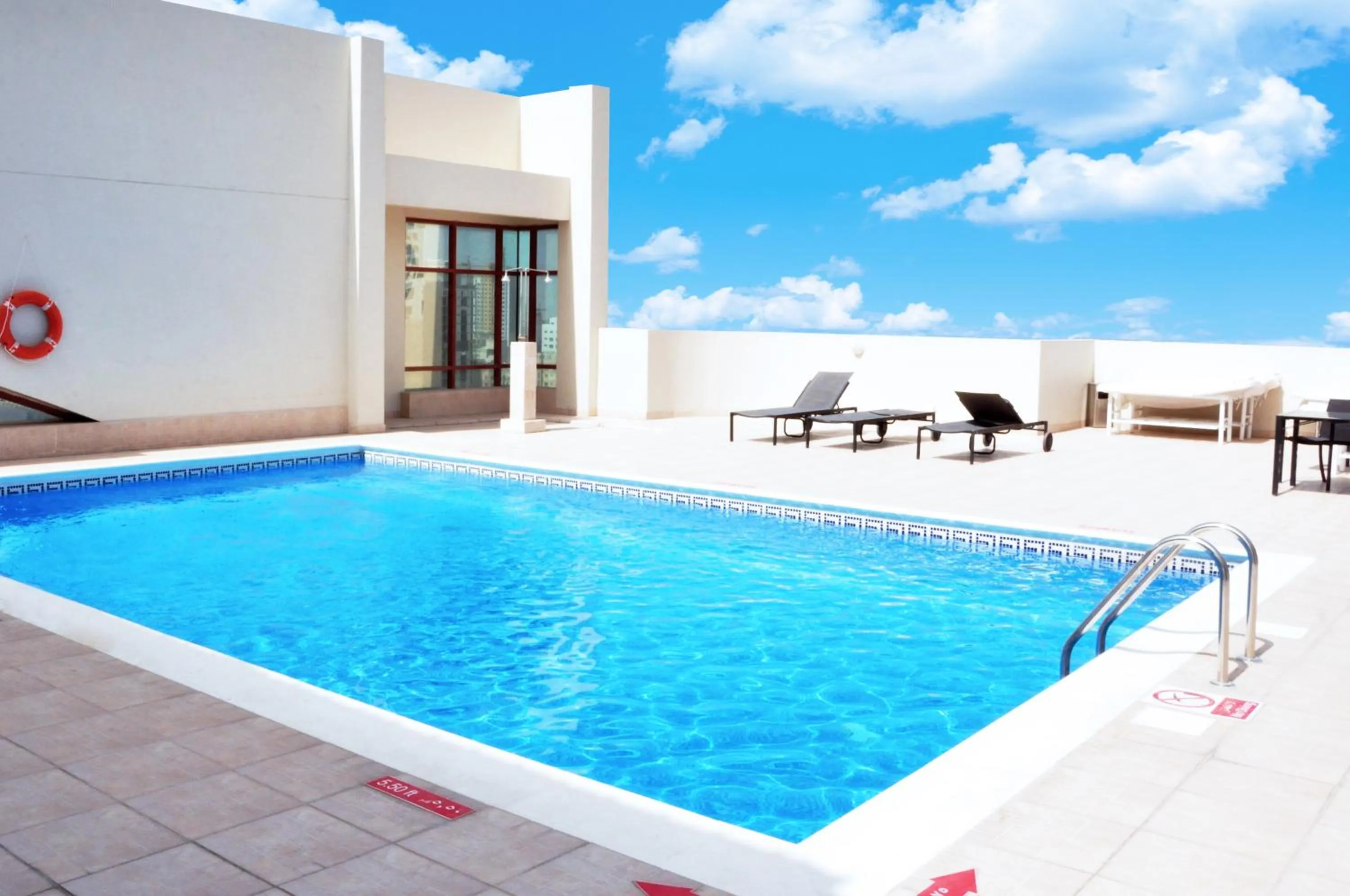 Swimming pool in Al Manzil Hotel Bahrain