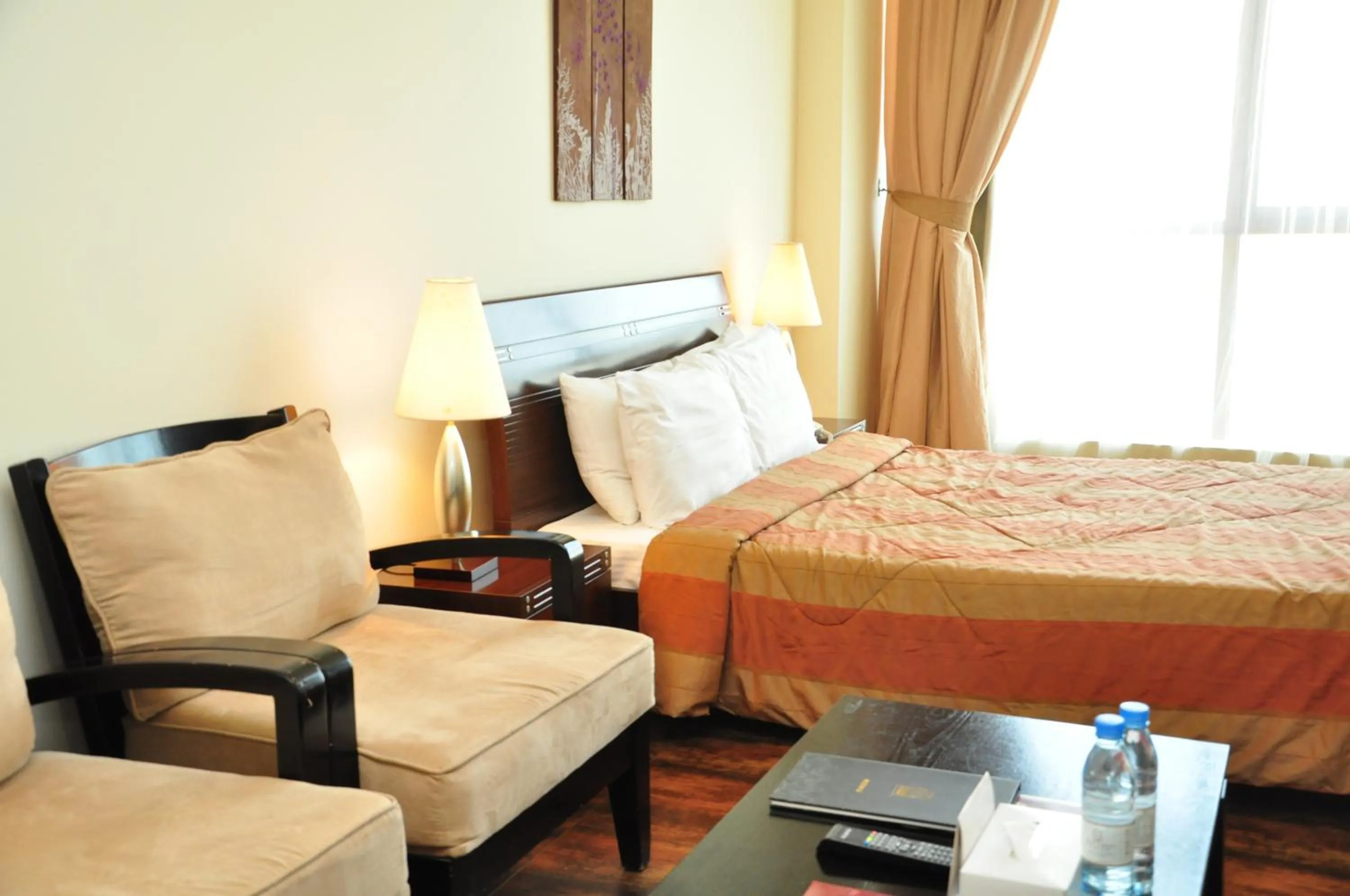 Bedroom, Bed in Al Manzil Hotel Bahrain