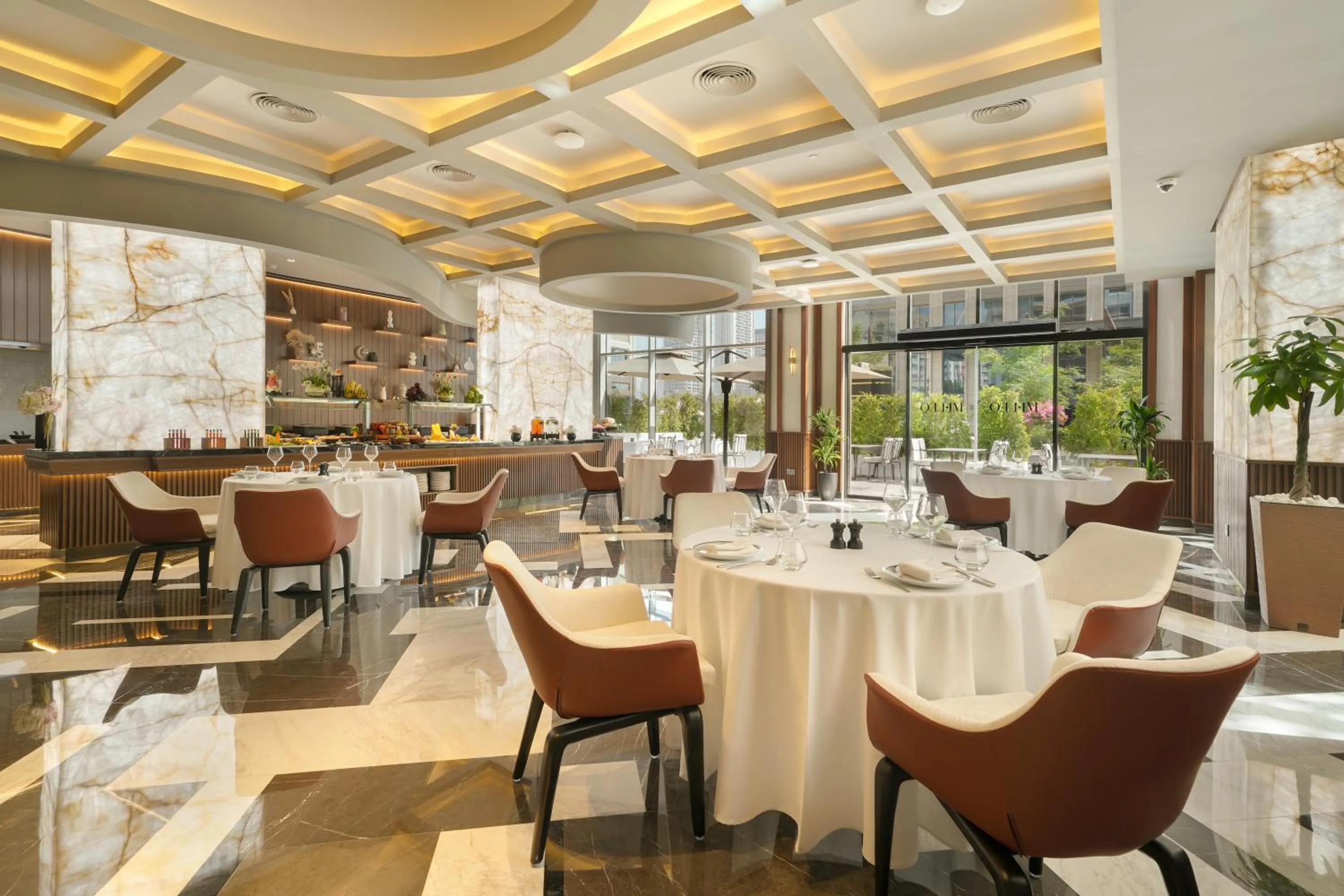 Restaurant/places to eat in Mileo Hotel The Palm