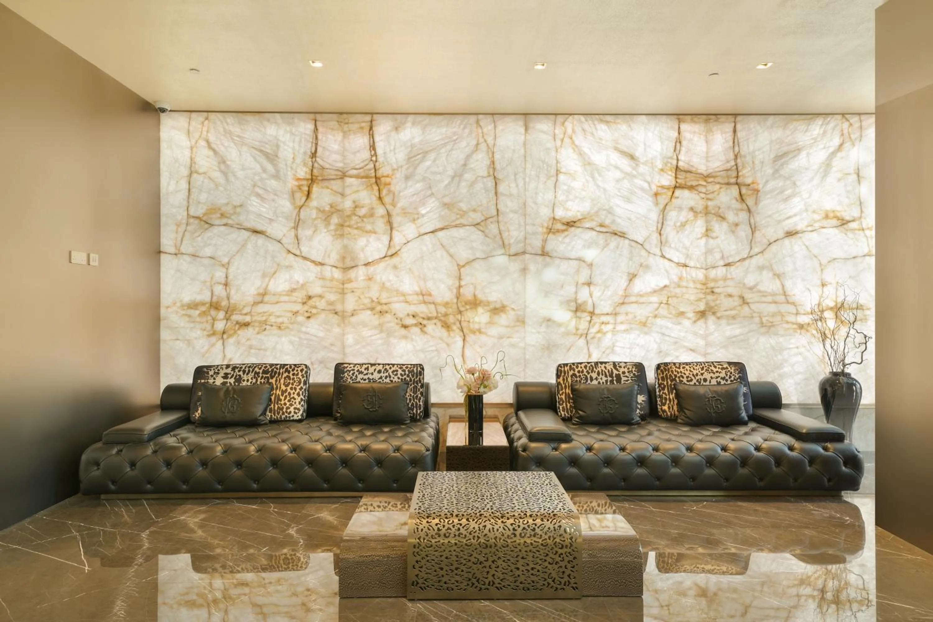 Lobby or reception in Mileo Hotel The Palm