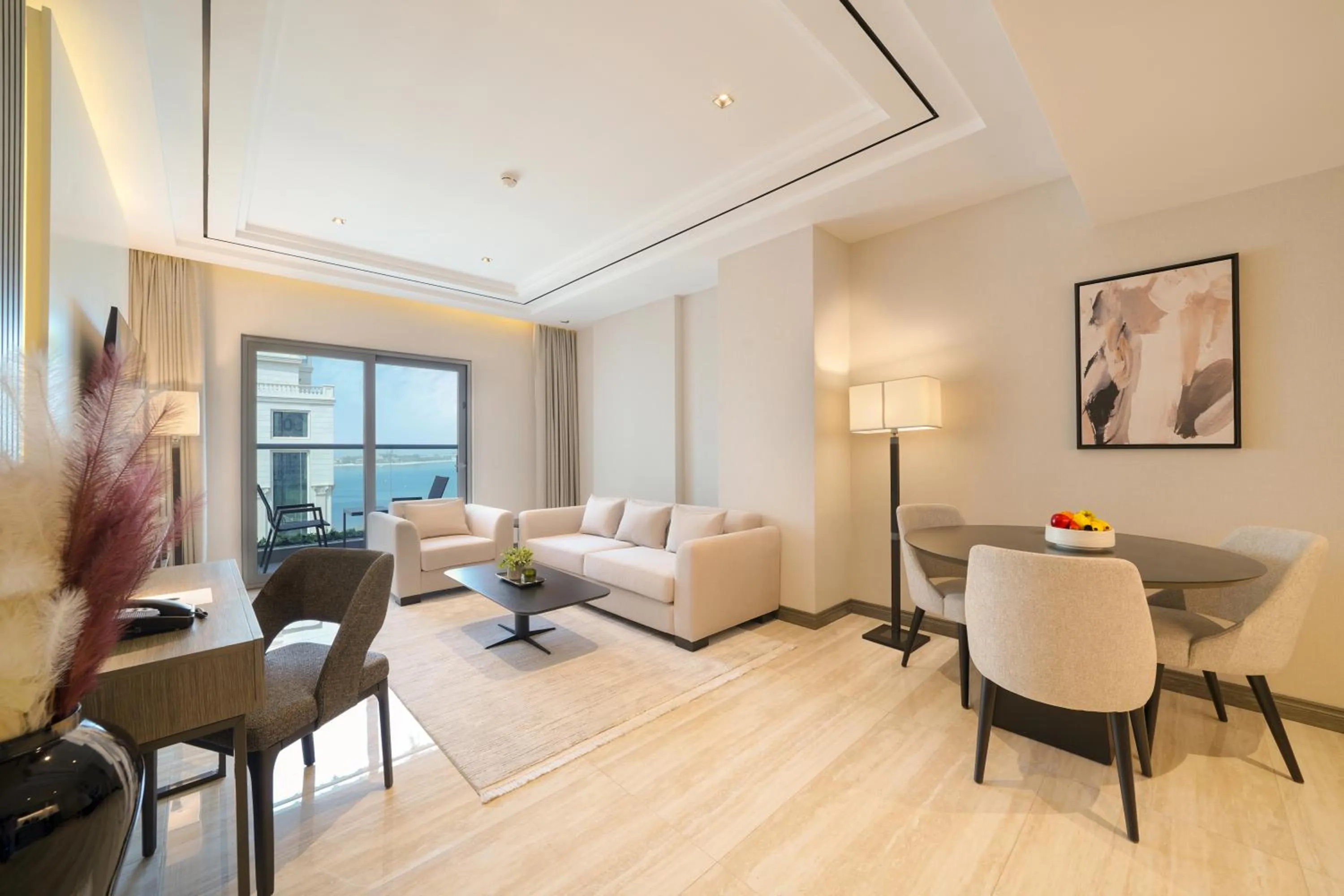 Seating area in Mileo Hotel The Palm