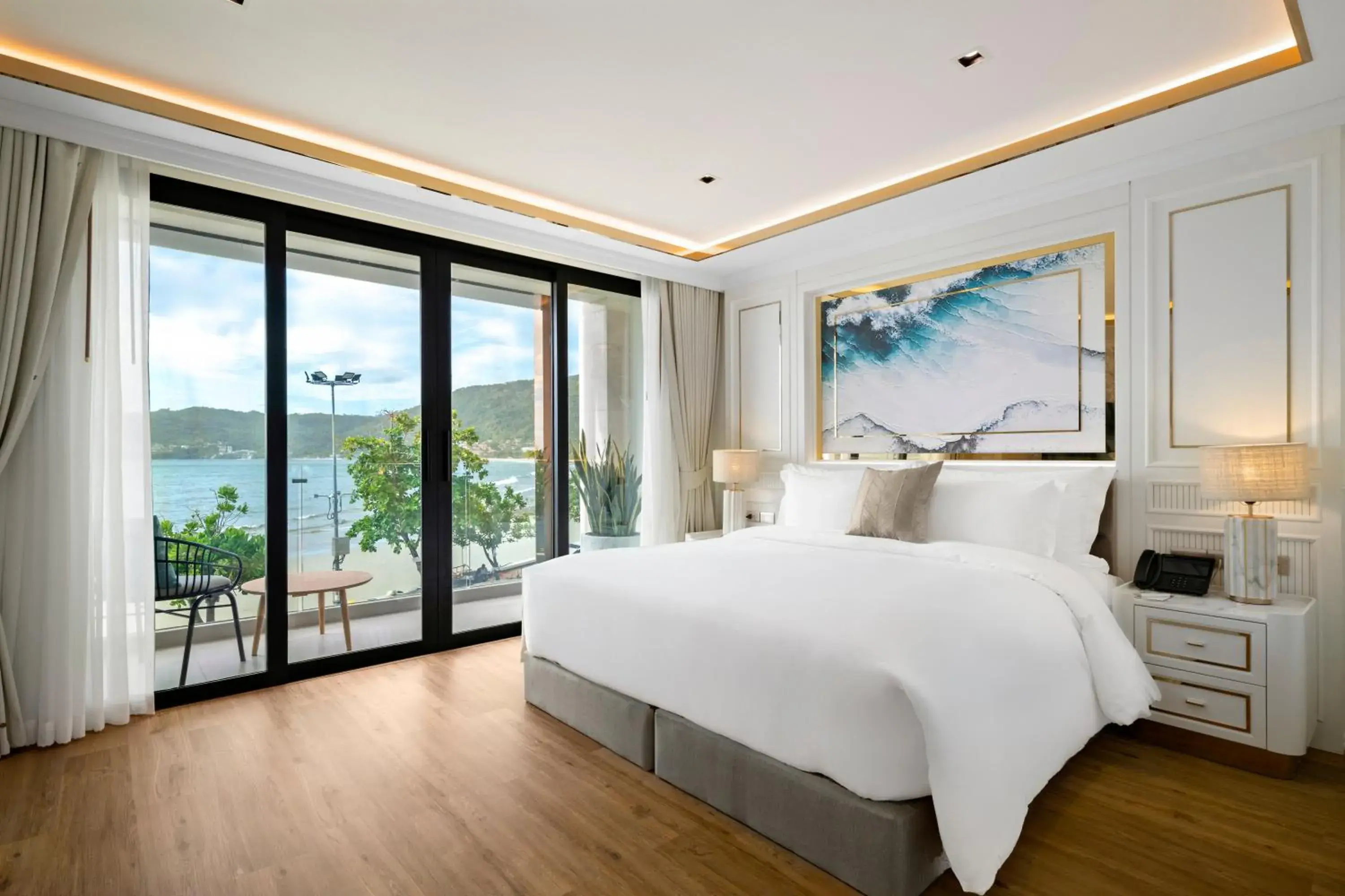 Deluxe Double Room with Sea View in The Cyan at Patong Hotel Deluxe Double Room with Sea View in The Cyan at Patong Hotel