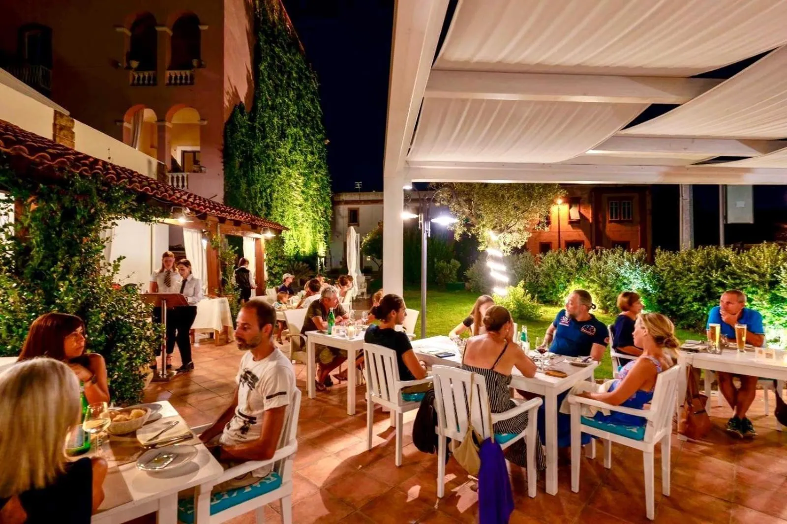 Restaurant/places to eat in Palazzo Pischedda