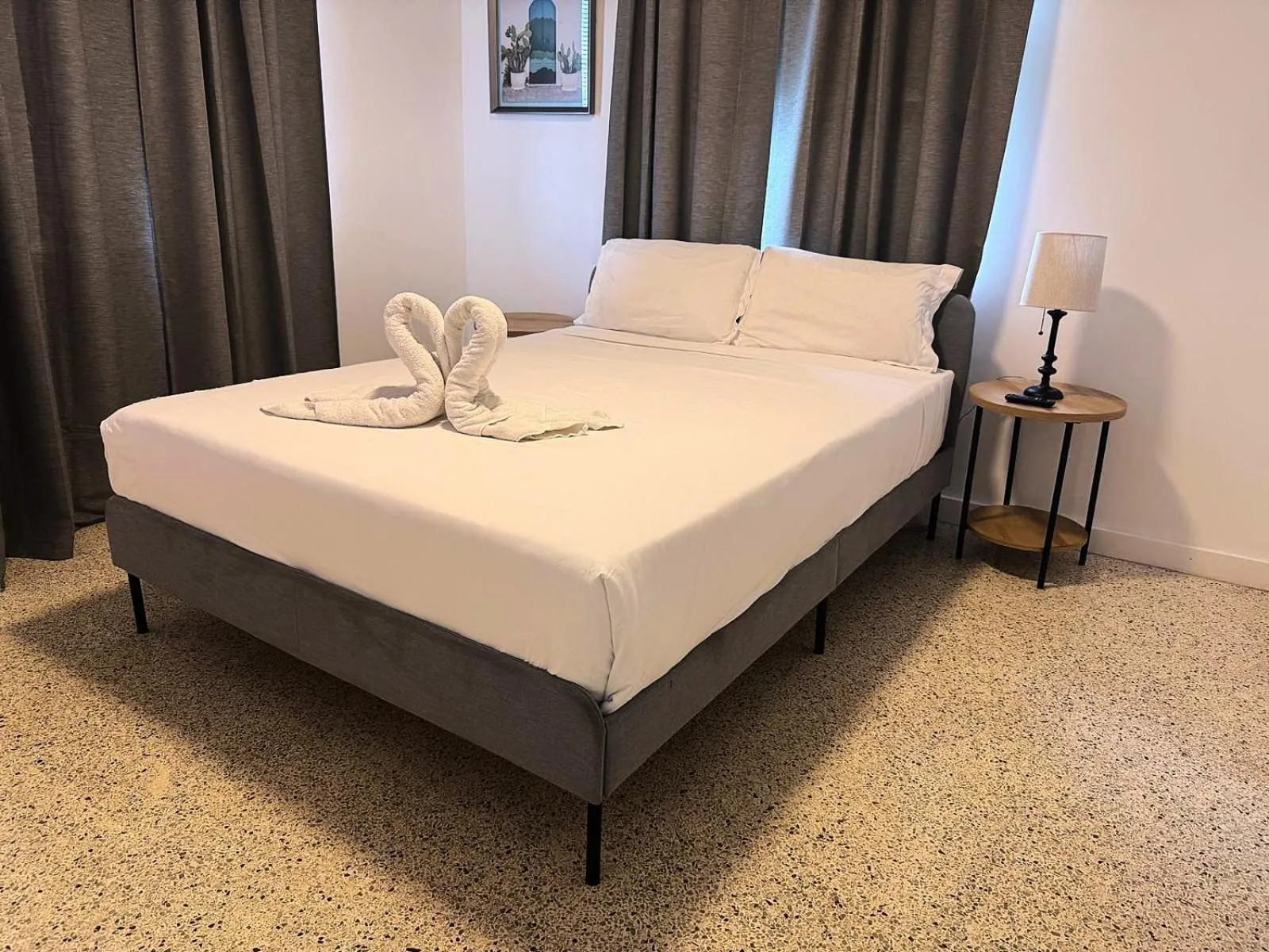 Bed in Wynwood Bungalows By Renzzi