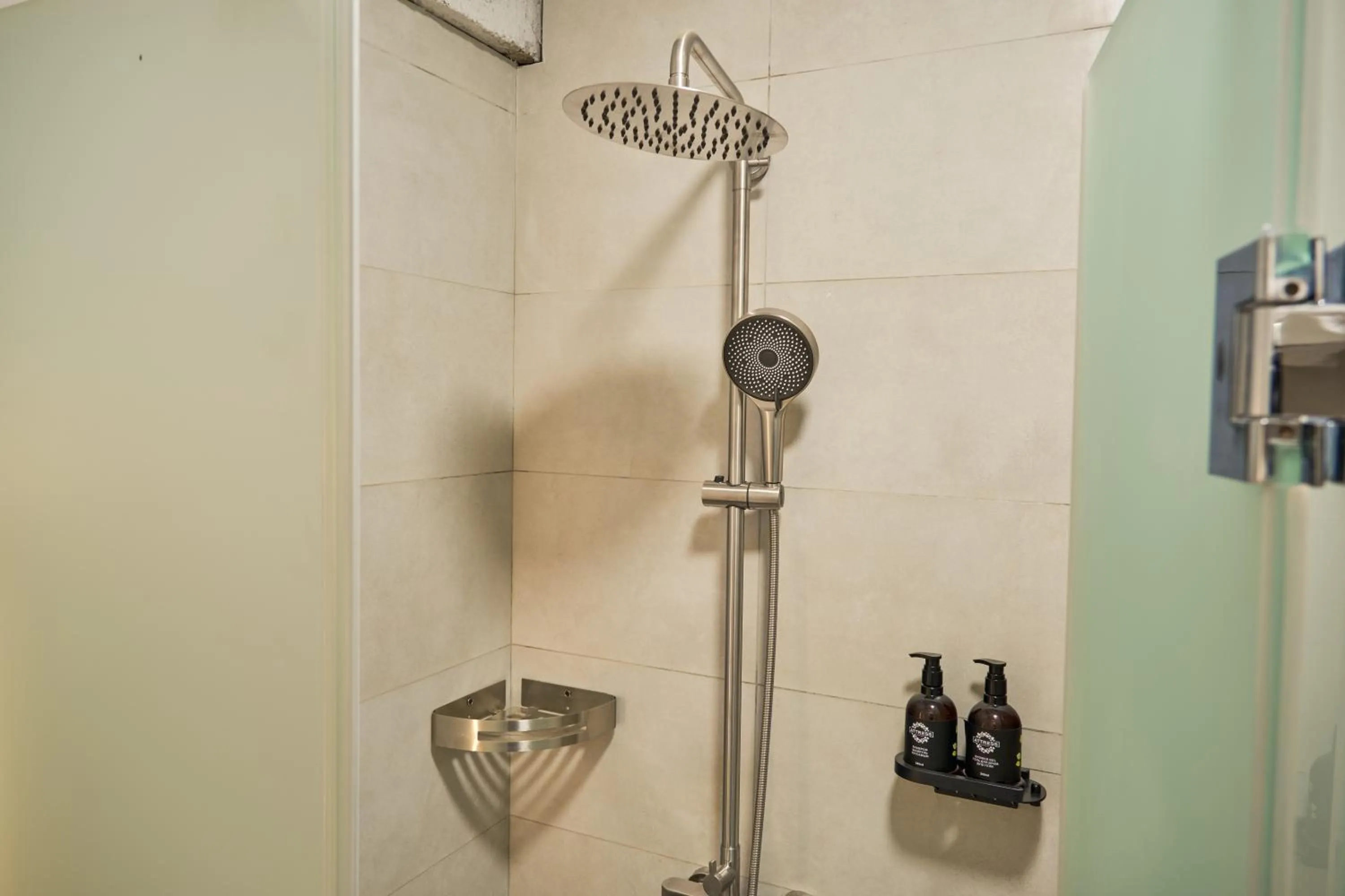 Bathroom in Pristine Hotel
