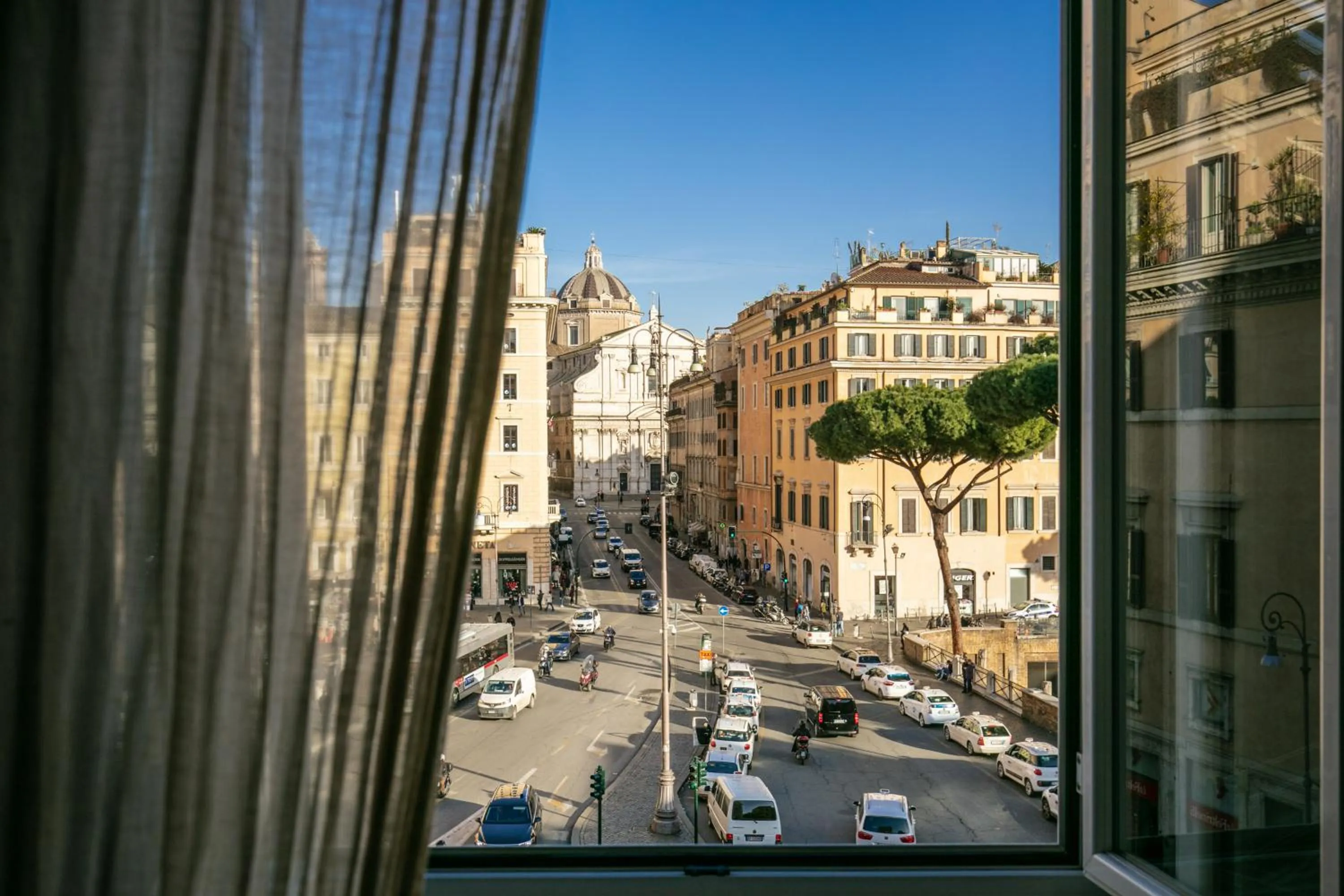 City view in Little Queen Relais