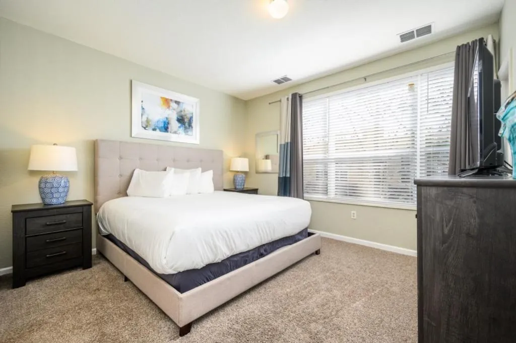 Bed in Epic Universe New Modern Townhome, Near The Parks - 4029