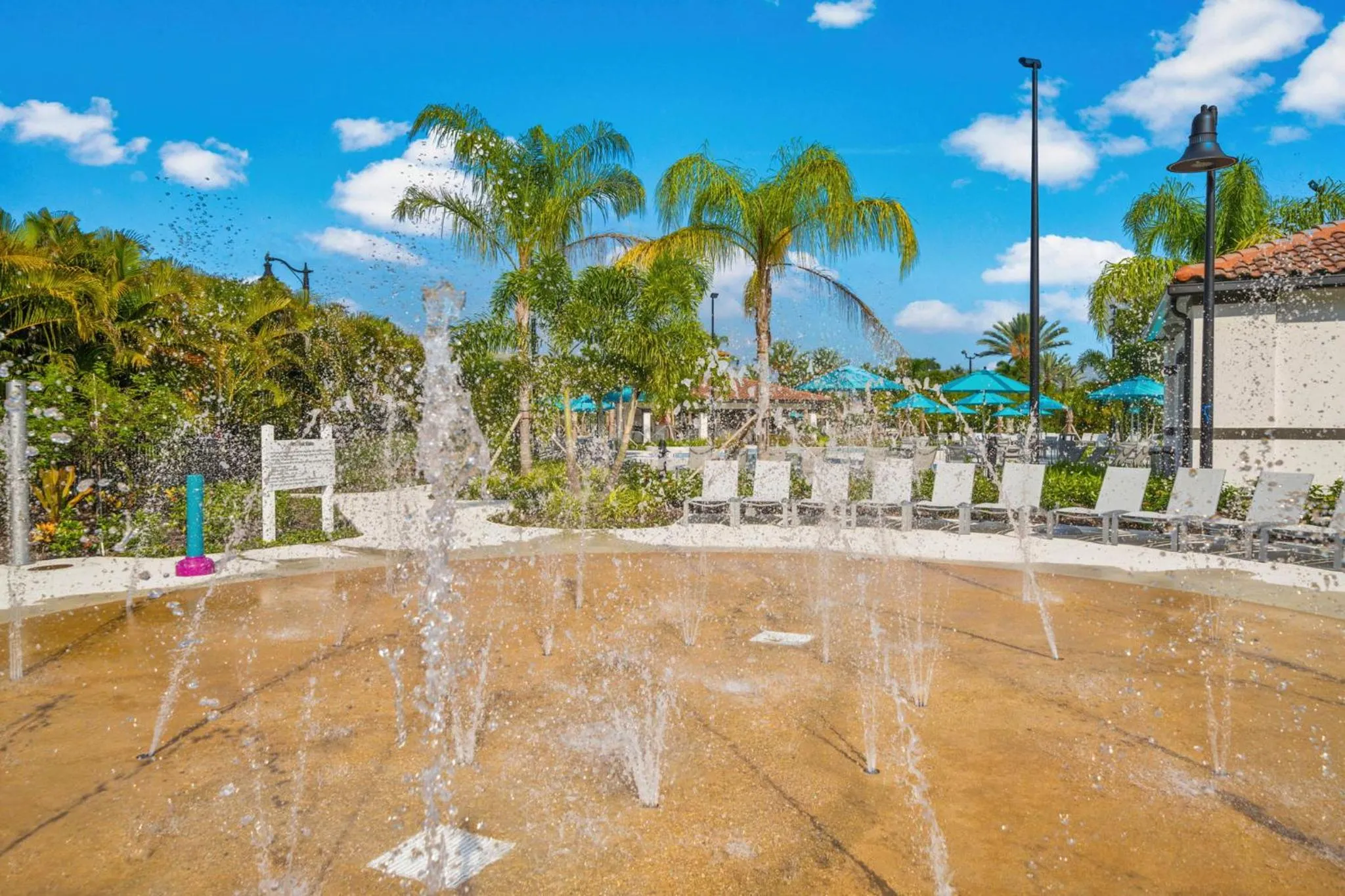 Luxury Lakeview Penthouse, Vista Cay Orlando 1025