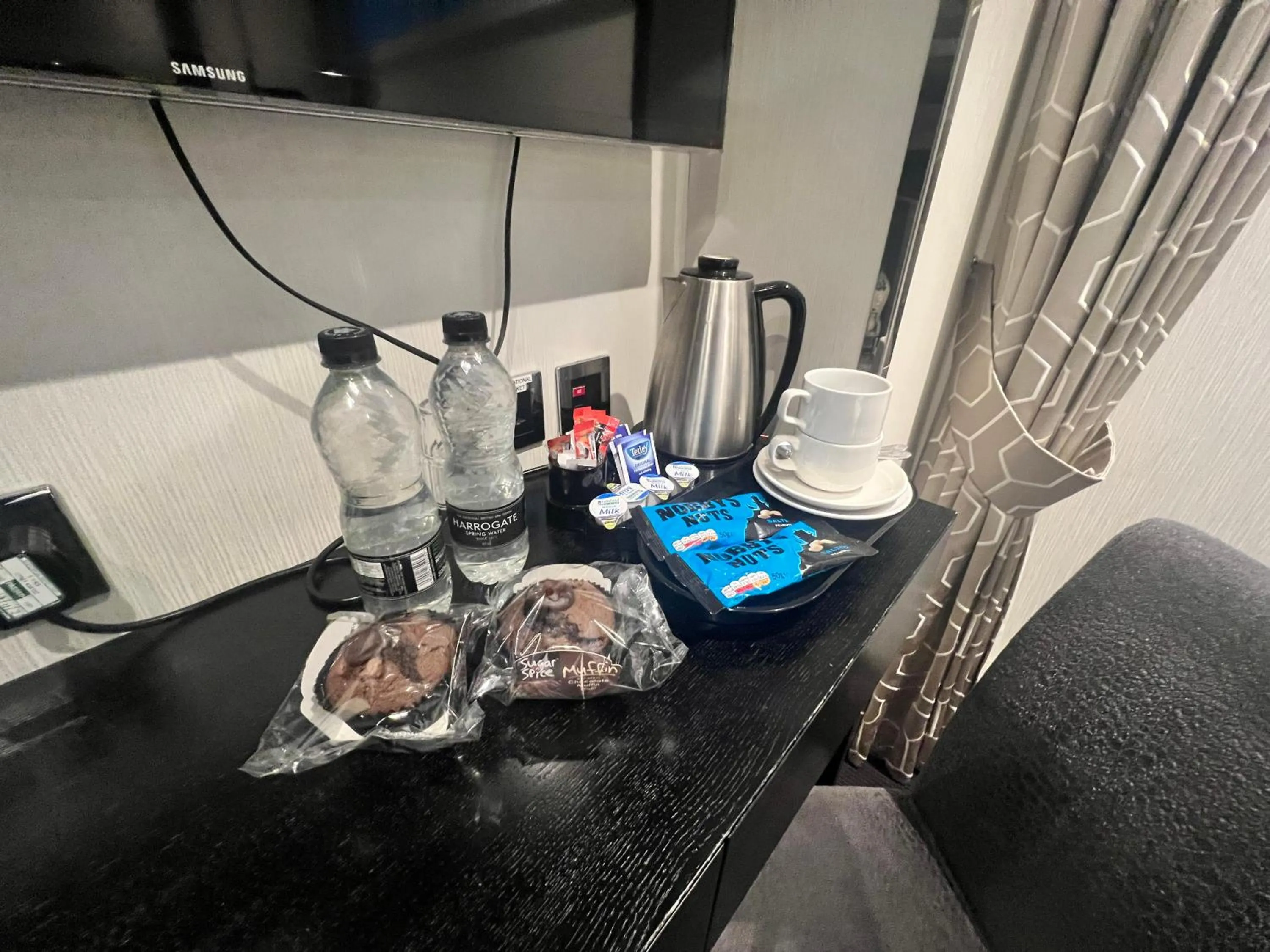 Coffee/tea facilities in Great St Helen Hotel