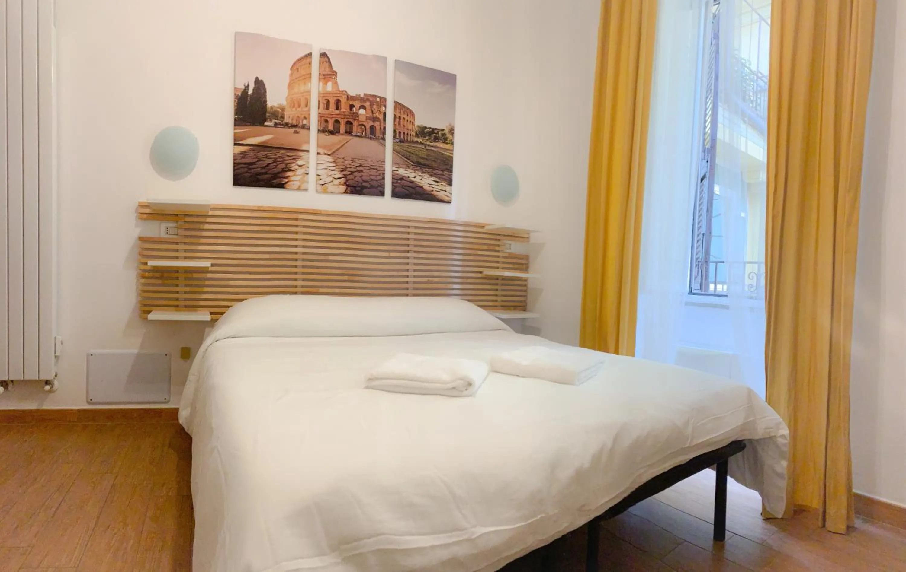 Double Room with Private External Bathroom in B&B Mazzini