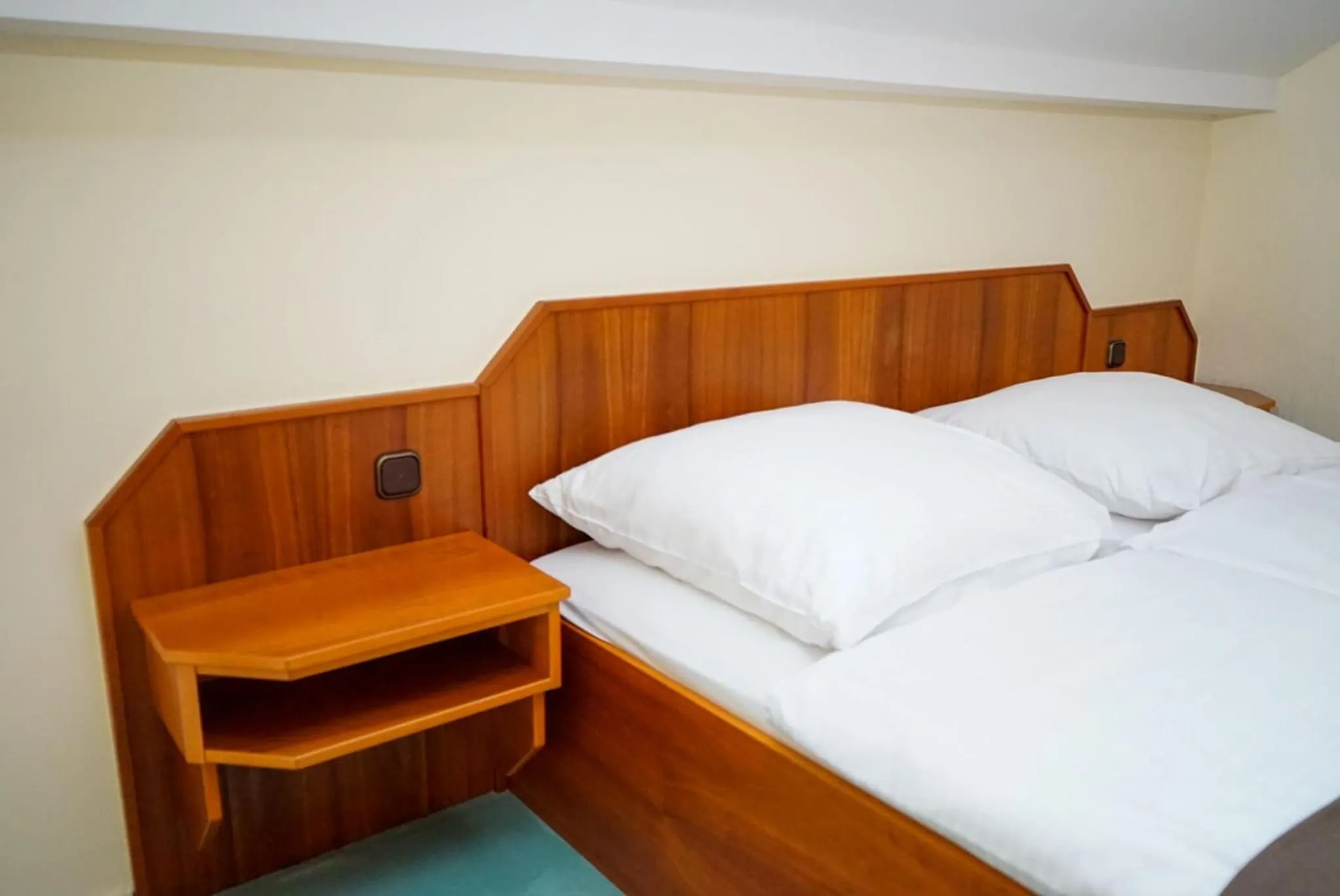 Bed in Hotel Lorösch