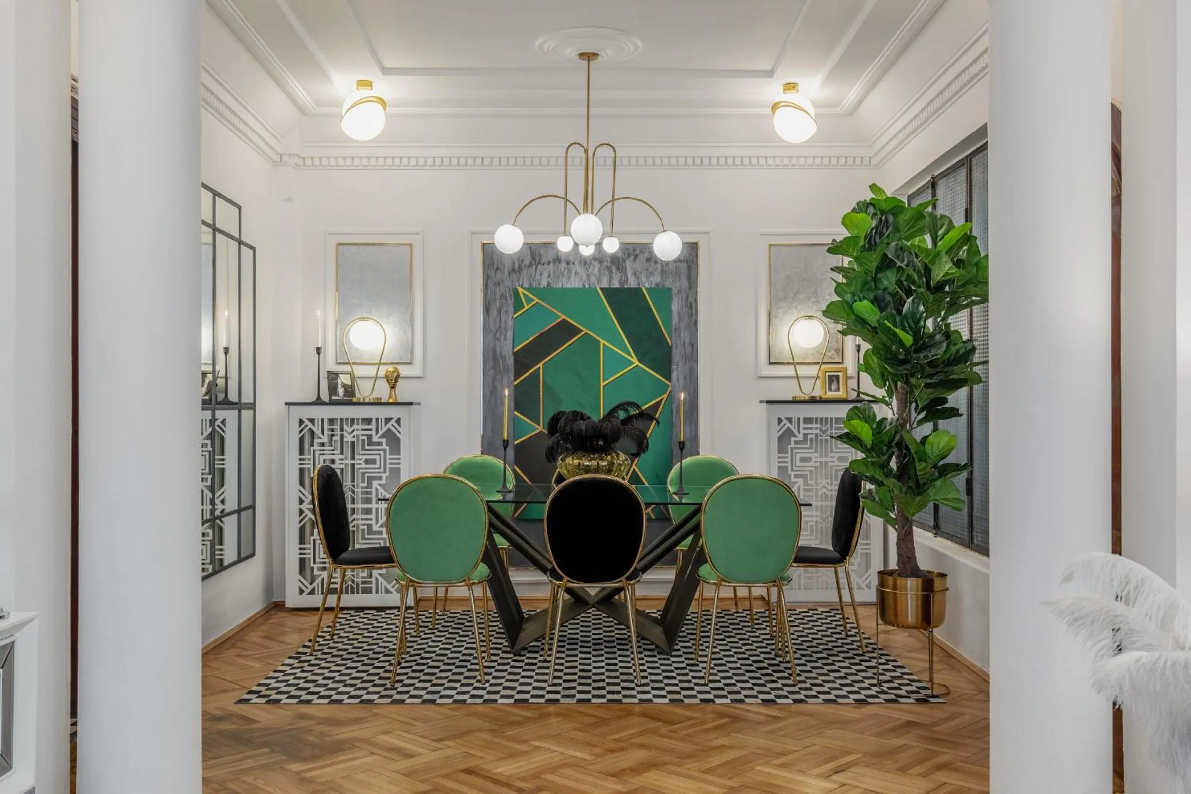 Dining area in The Great Gatsby