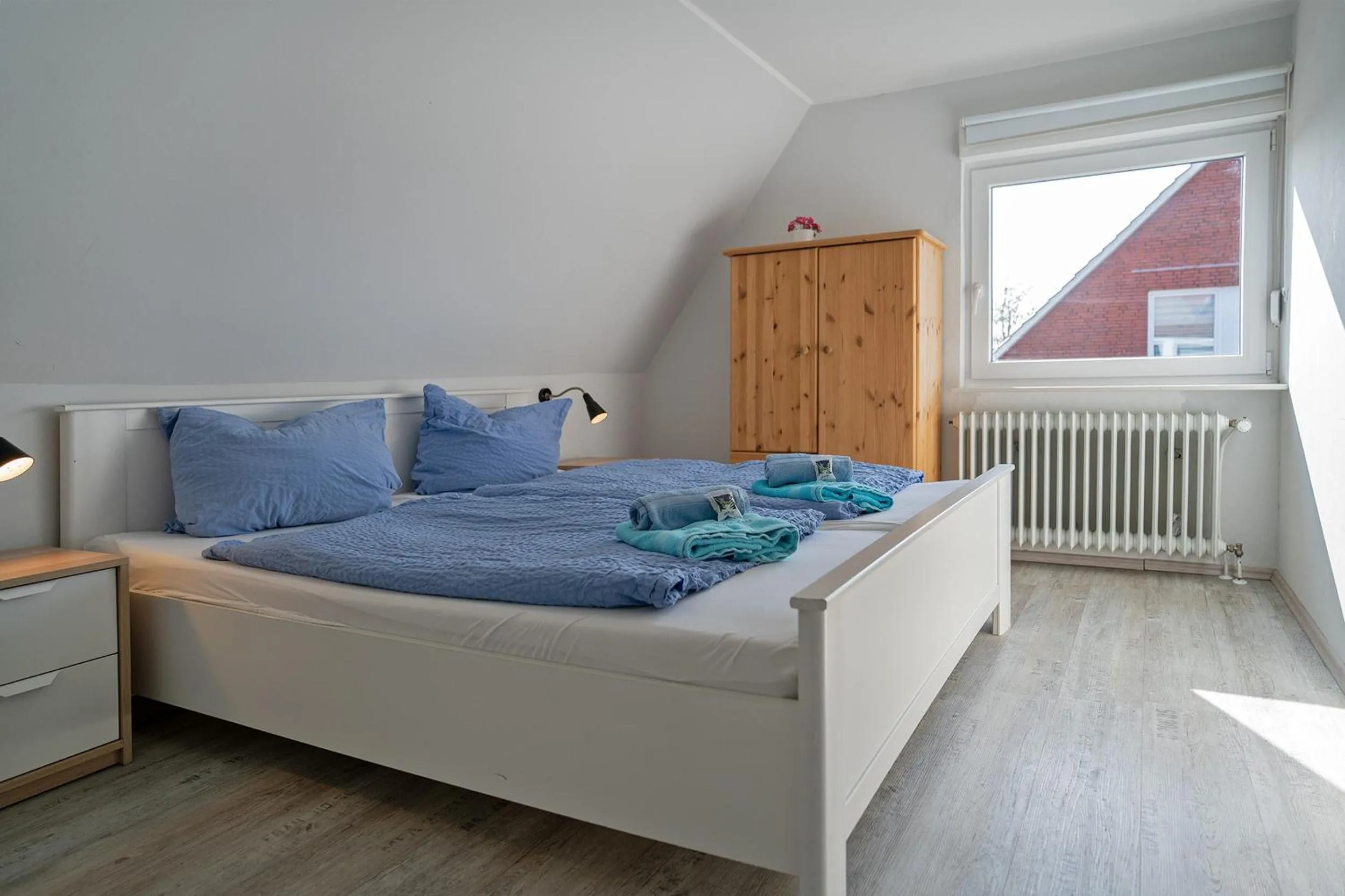 Property building, Bed in Haus Ostfriesland