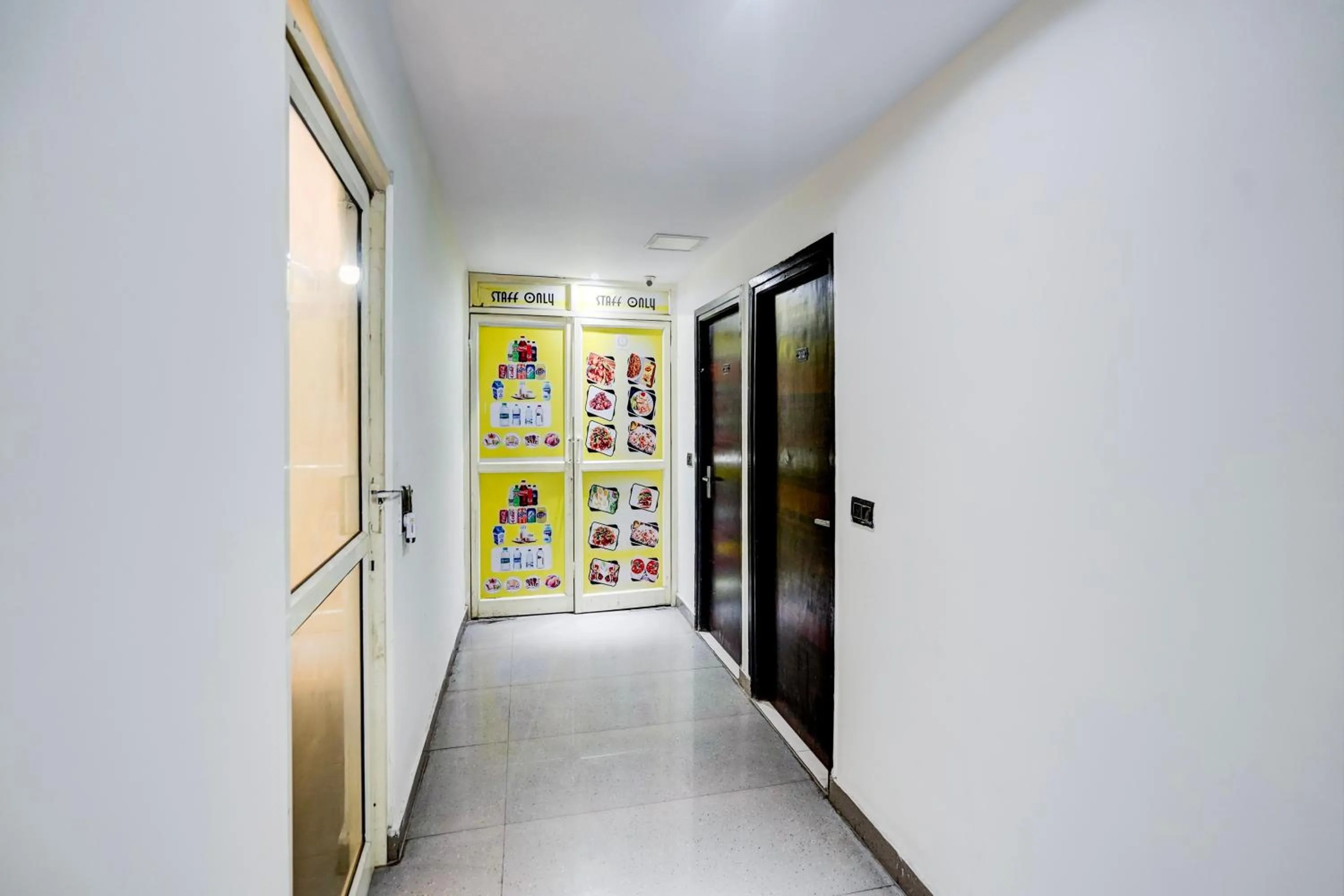 Kings Court Hotel Pitampura