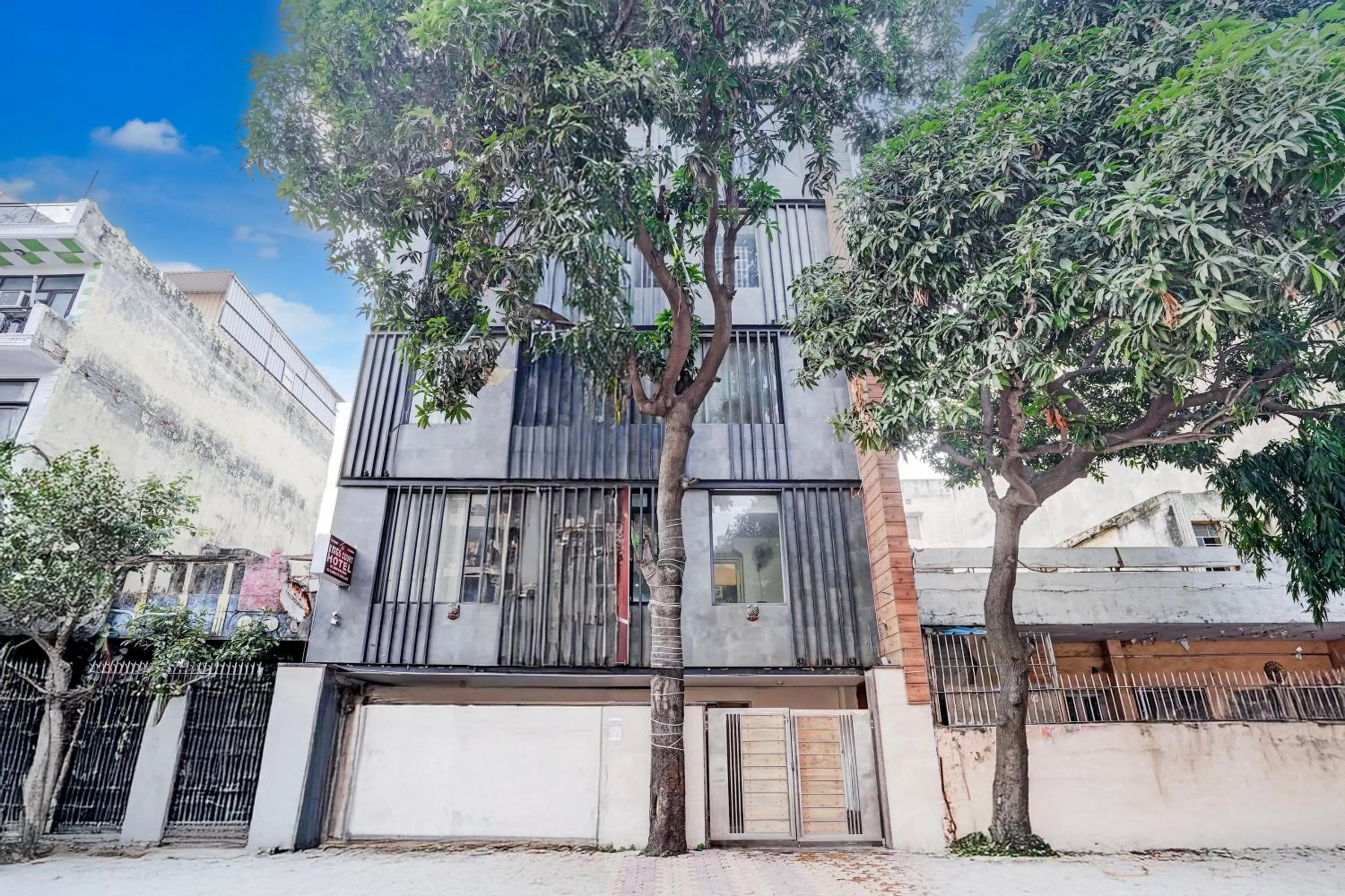 Kings Court Hotel Pitampura