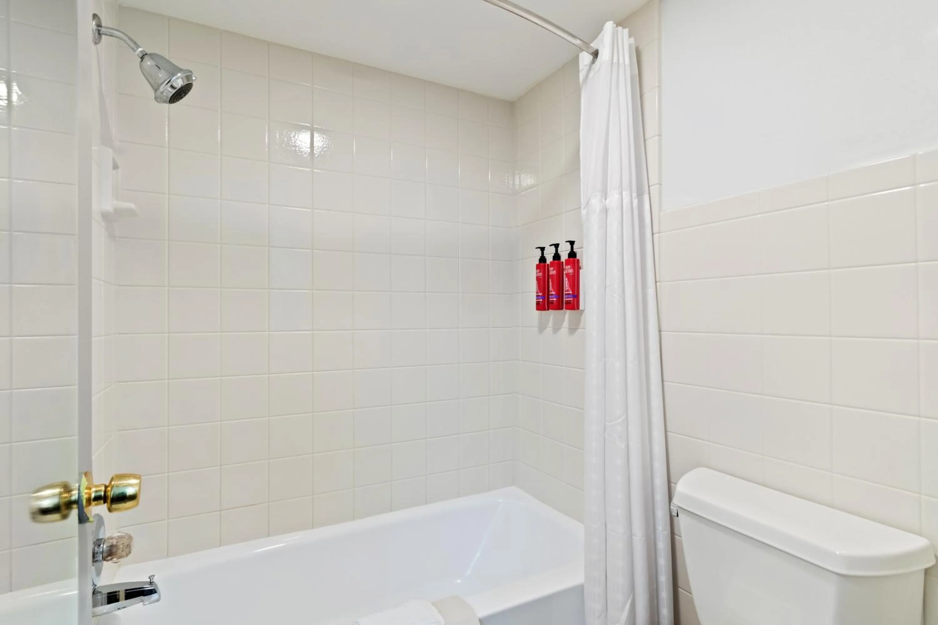 Shower in SureStay Studio by Best Western Paradise Lancaster County