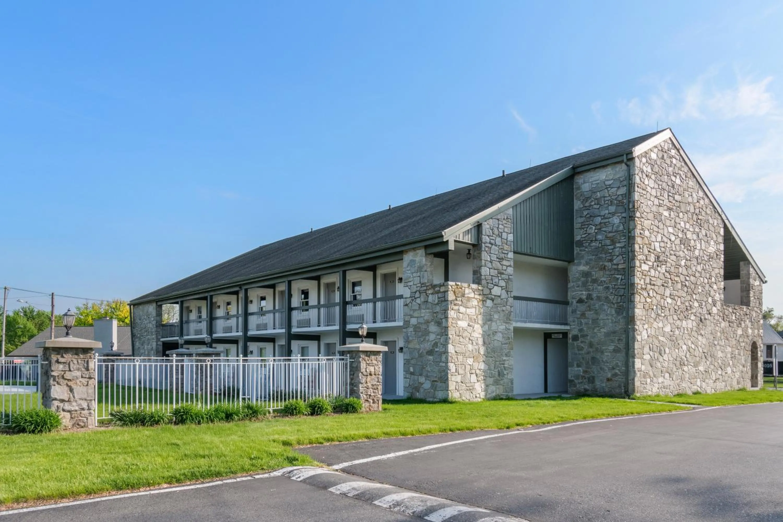 Property building in SureStay Studio by Best Western Paradise Lancaster County