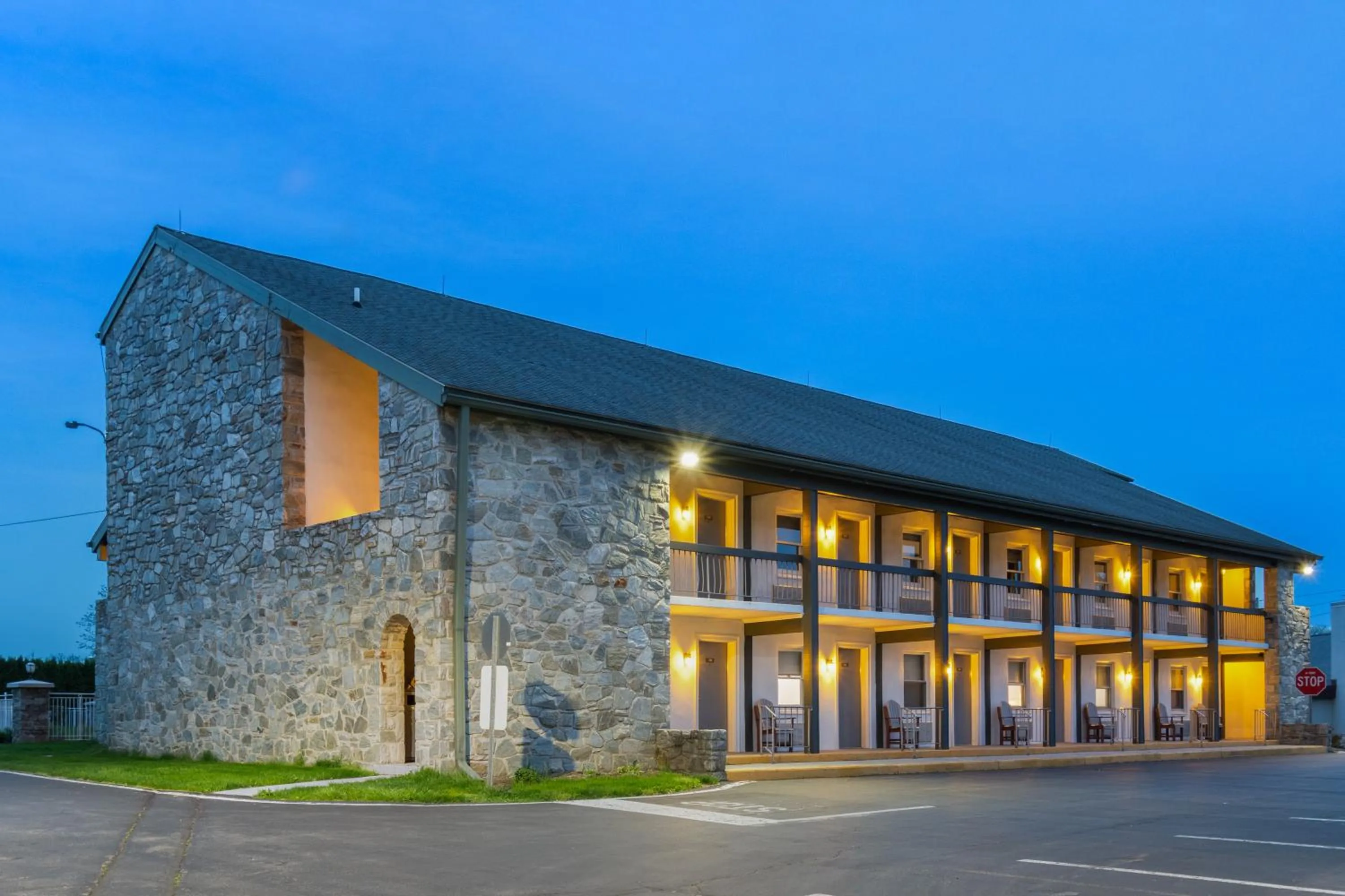 Property building in SureStay Studio by Best Western Paradise Lancaster County