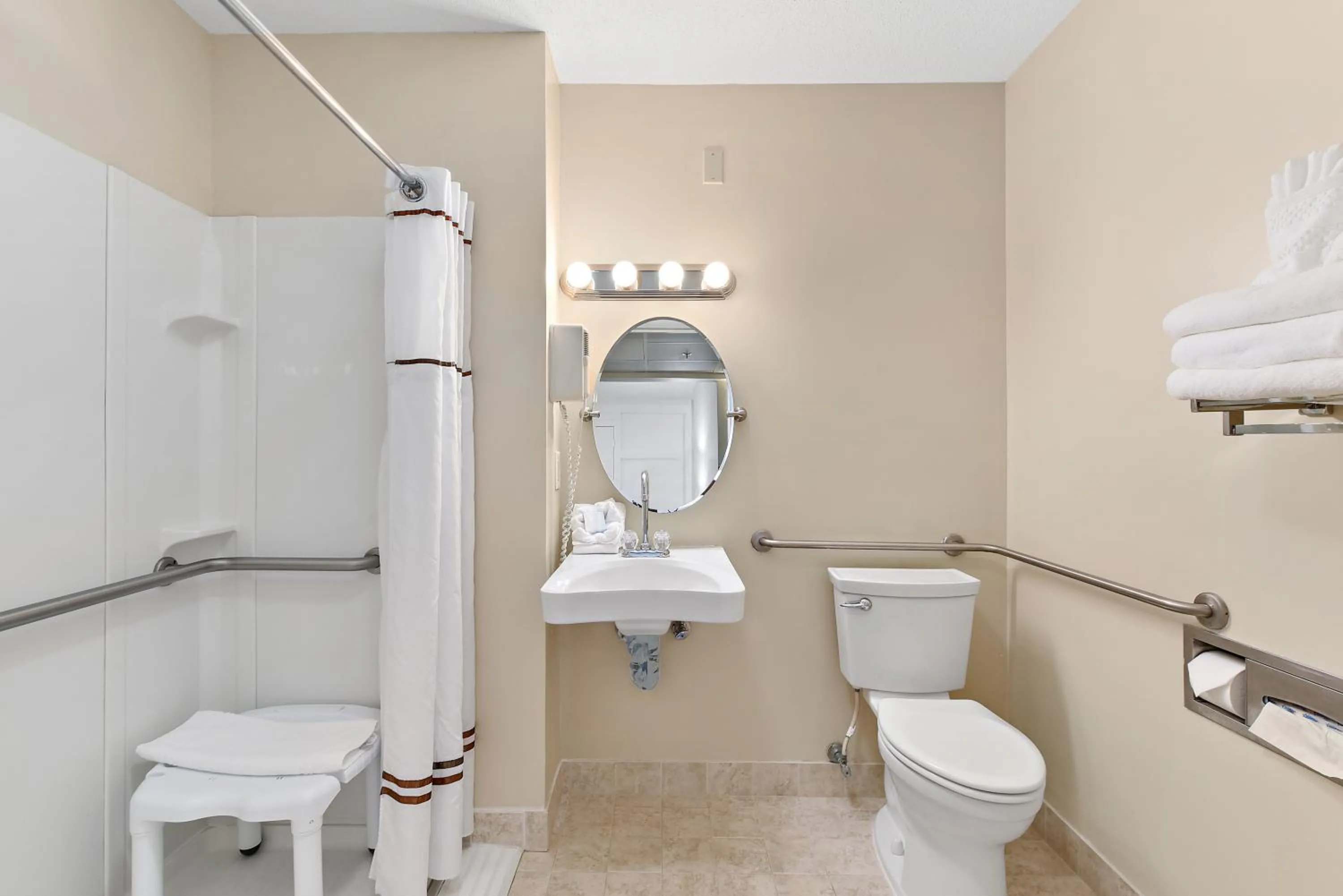 Bathroom in Brighton Suites Hotel