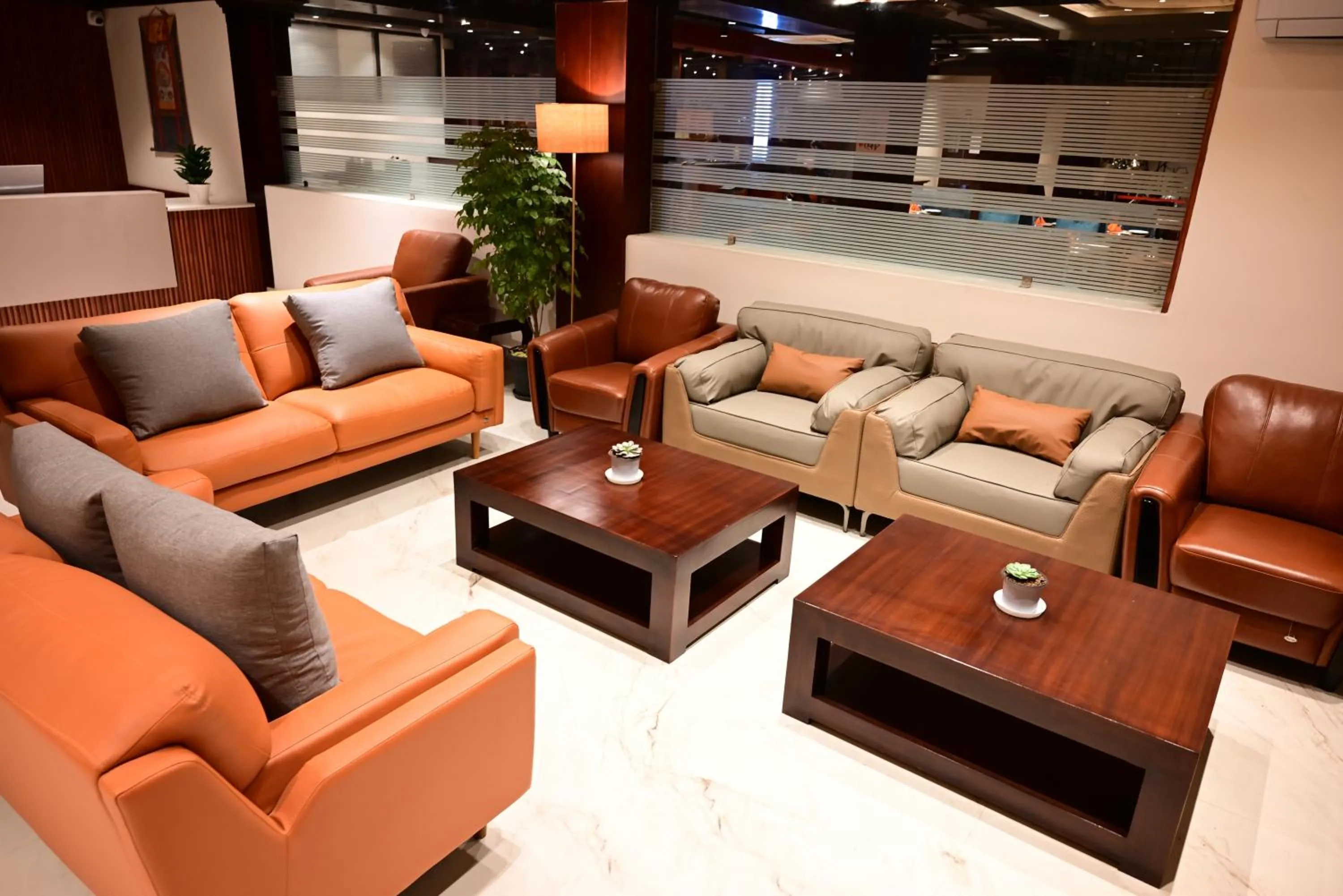 Seating area in Clarion Hotel De Renees Gangtok