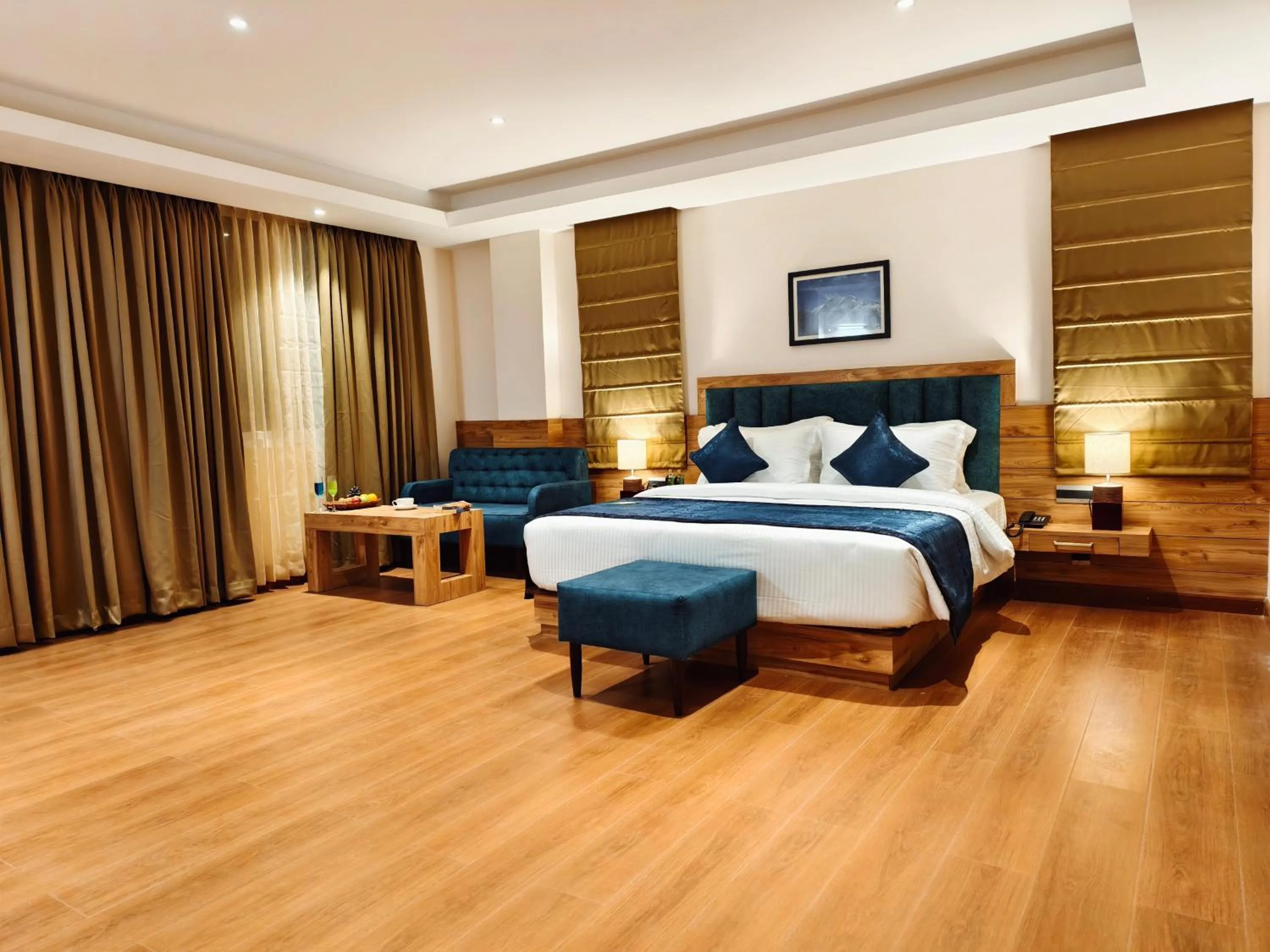 Photo of the whole room, Bed in Clarion Hotel De Renees Gangtok