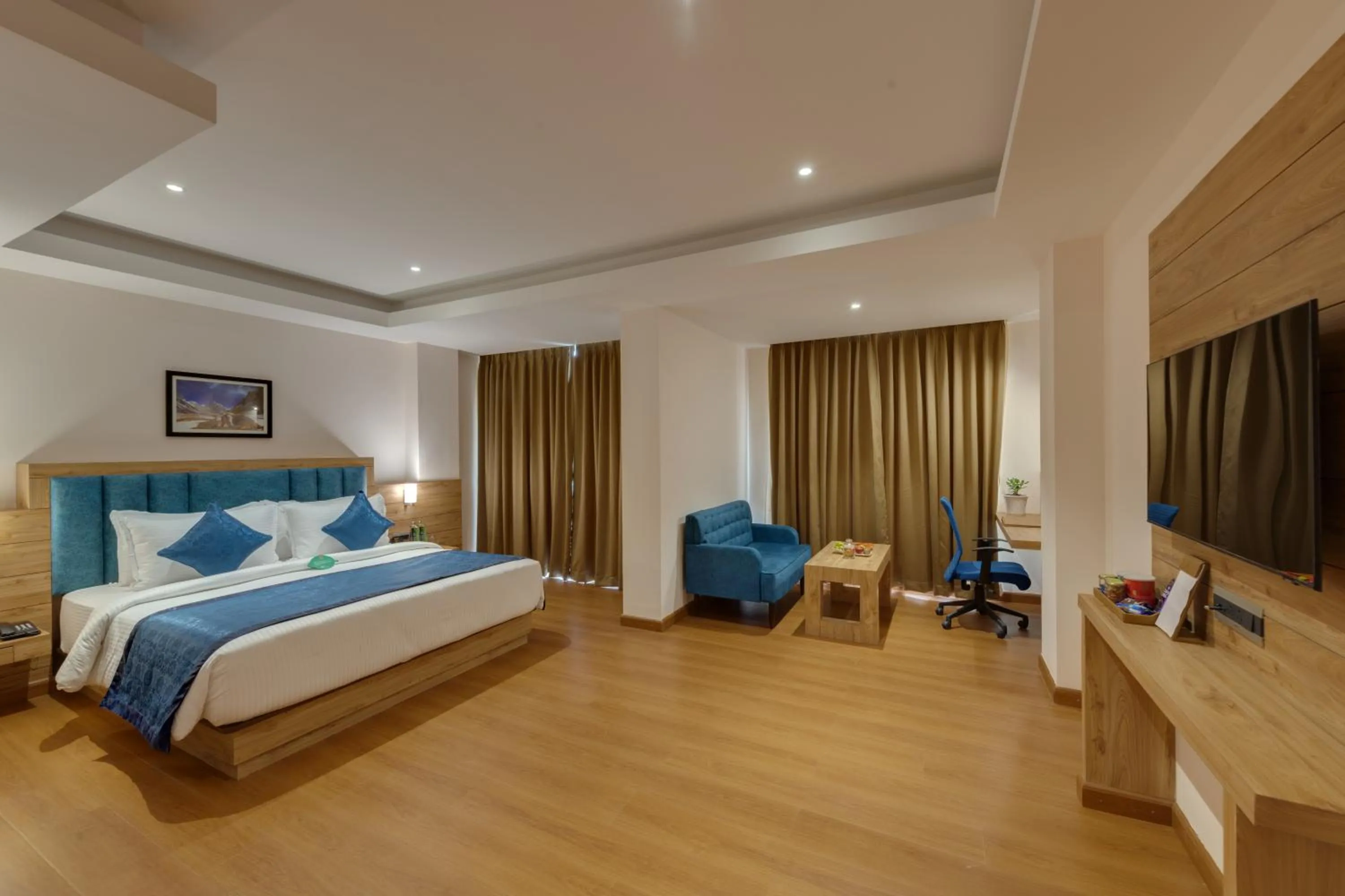 Photo of the whole room, Bed in Clarion Hotel De Renees Gangtok
