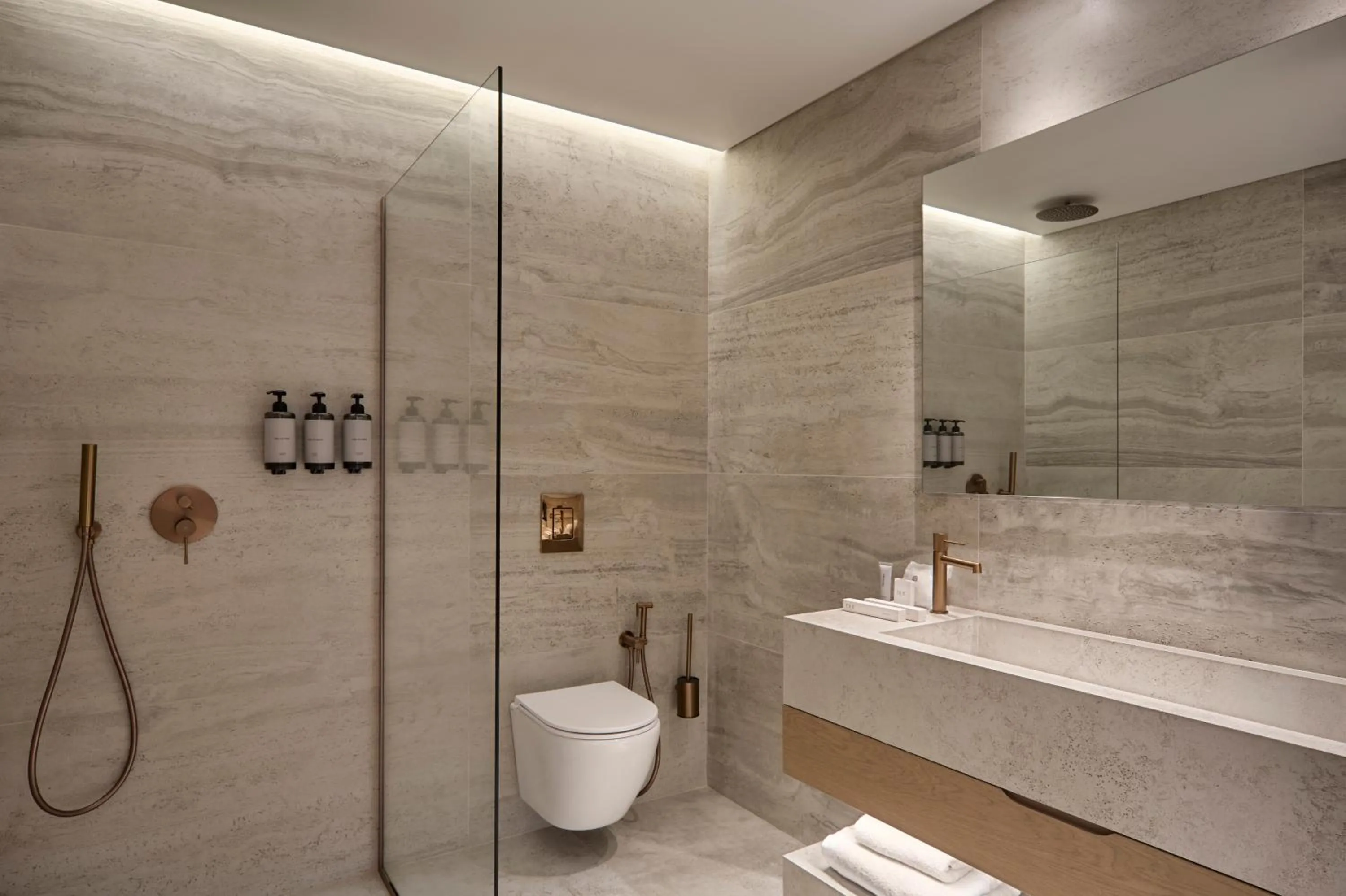 Bathroom in Nur City Suites