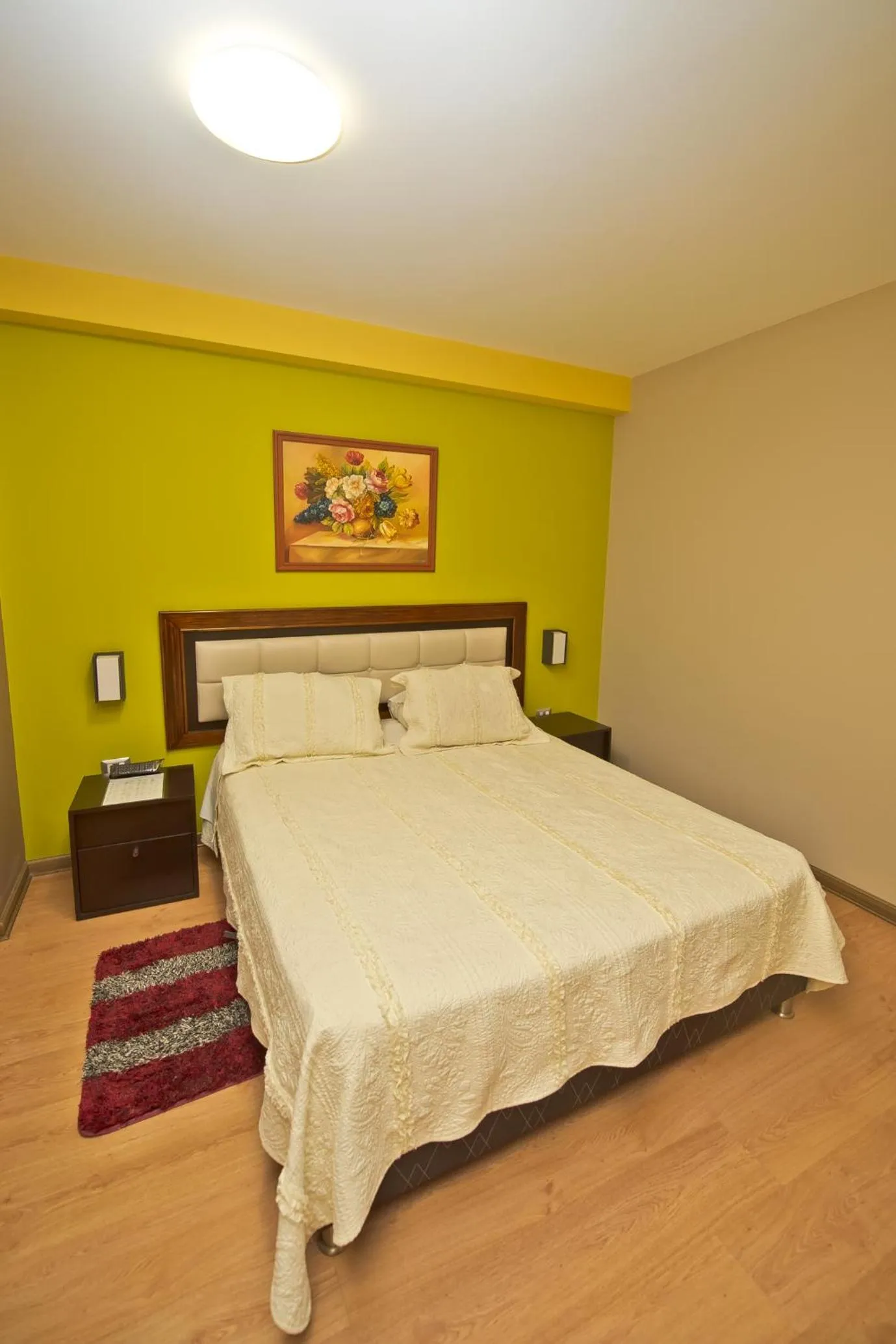 Bed in Plaza Sur Hotel & Suites