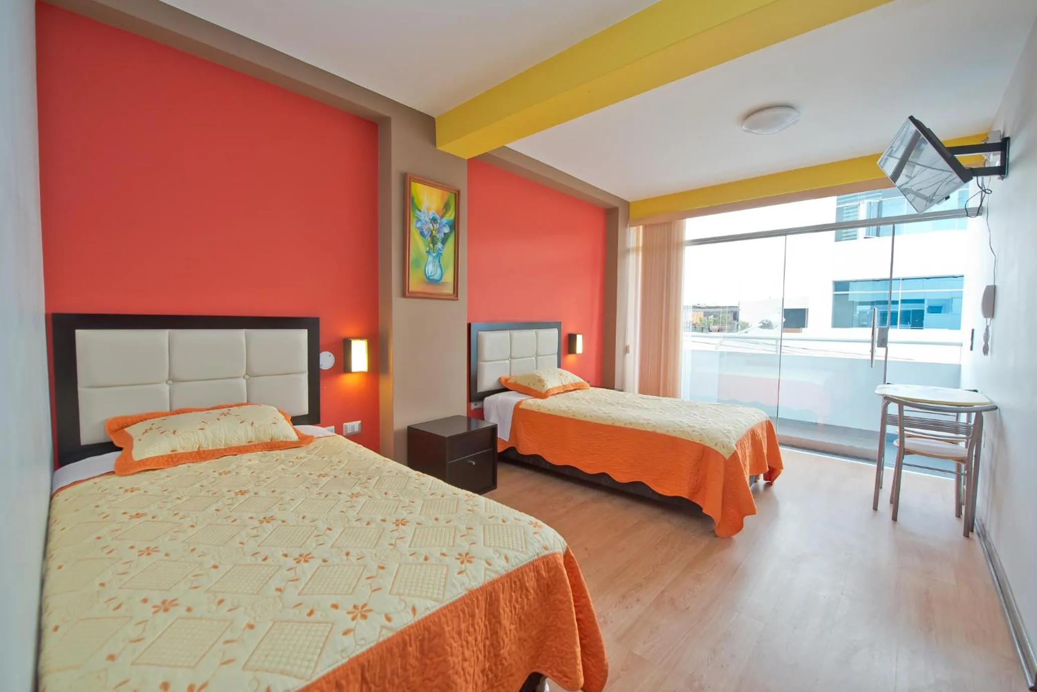 Twin Room in Plaza Sur Hotel & Suites