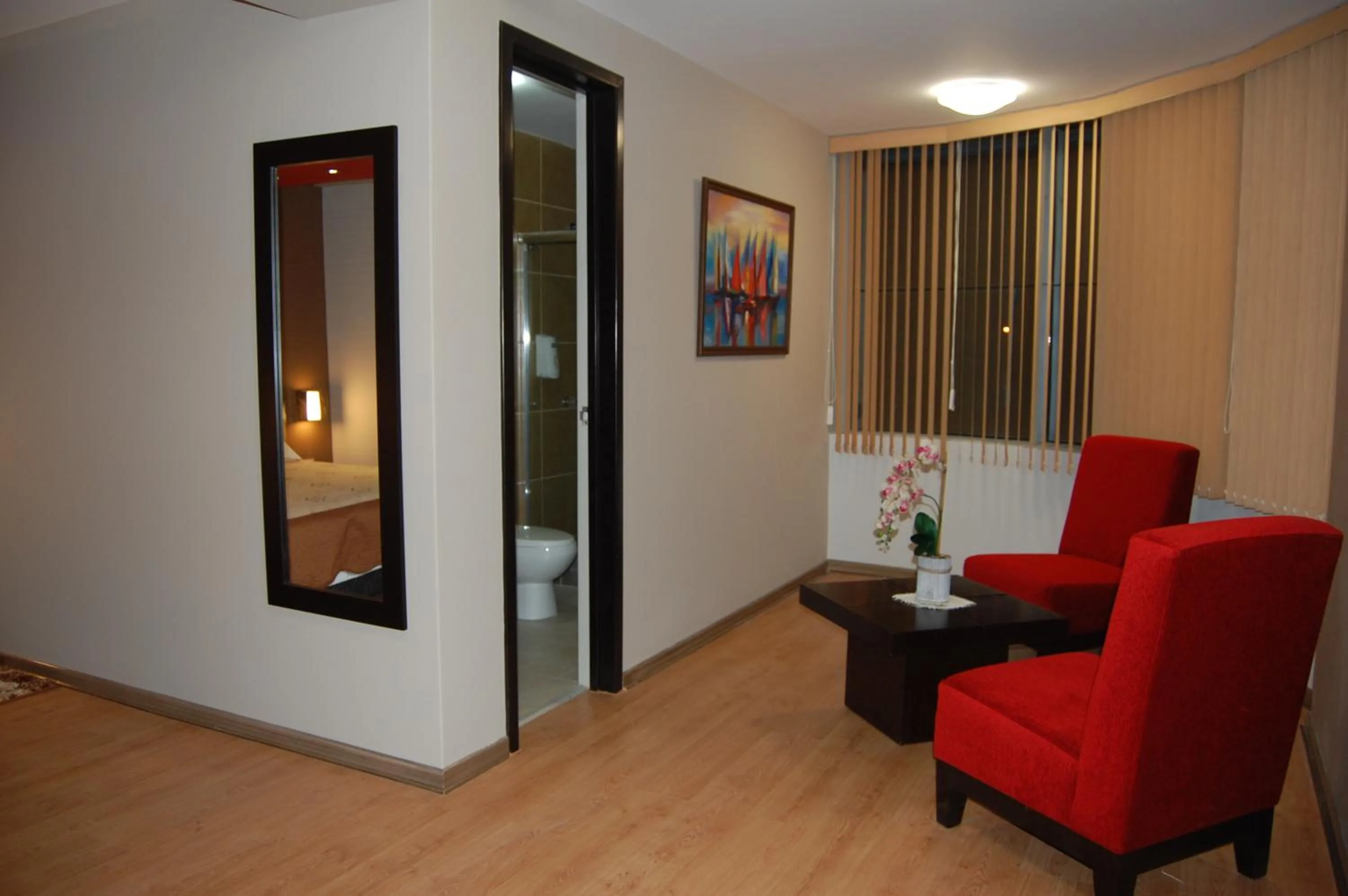 Decorative detail in Plaza Sur Hotel & Suites