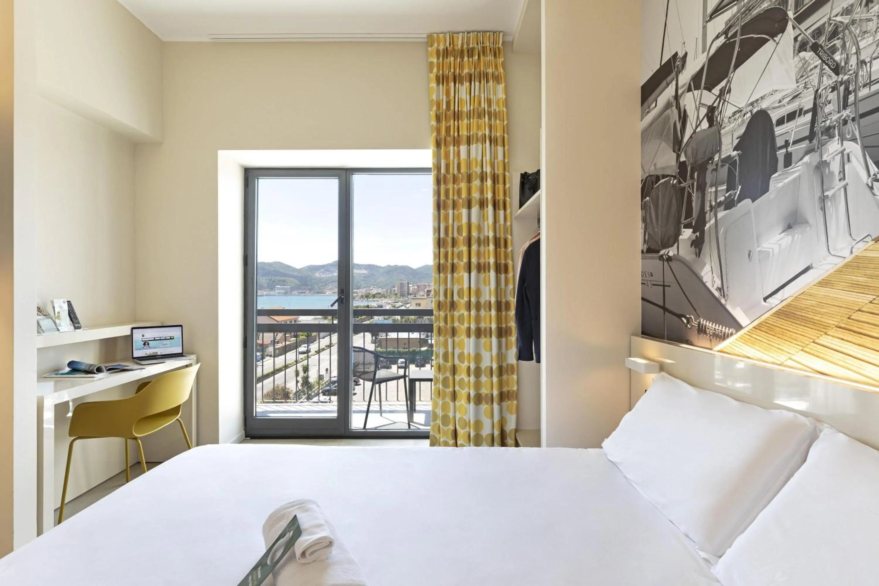 Photo of the whole room, Bed in B&B Hotel Savona