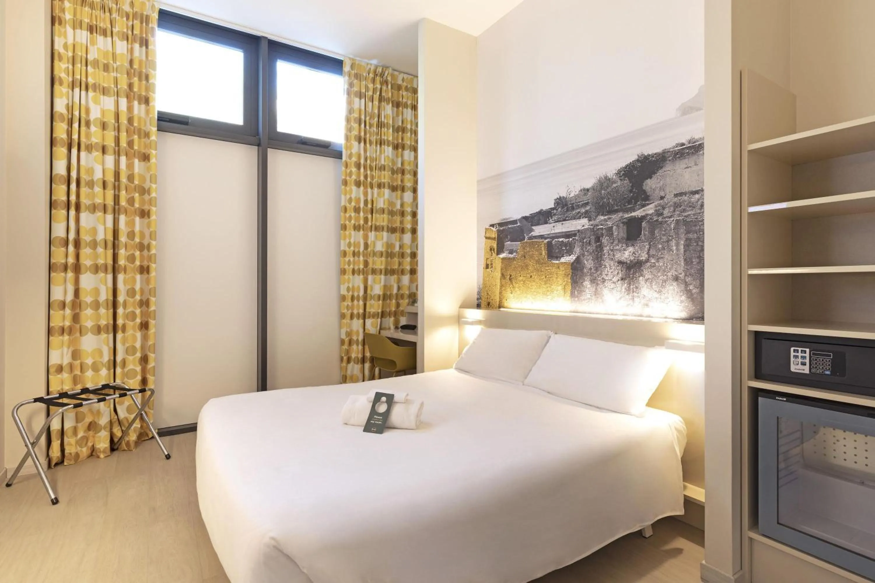 Photo of the whole room, Bed in B&B Hotel Savona