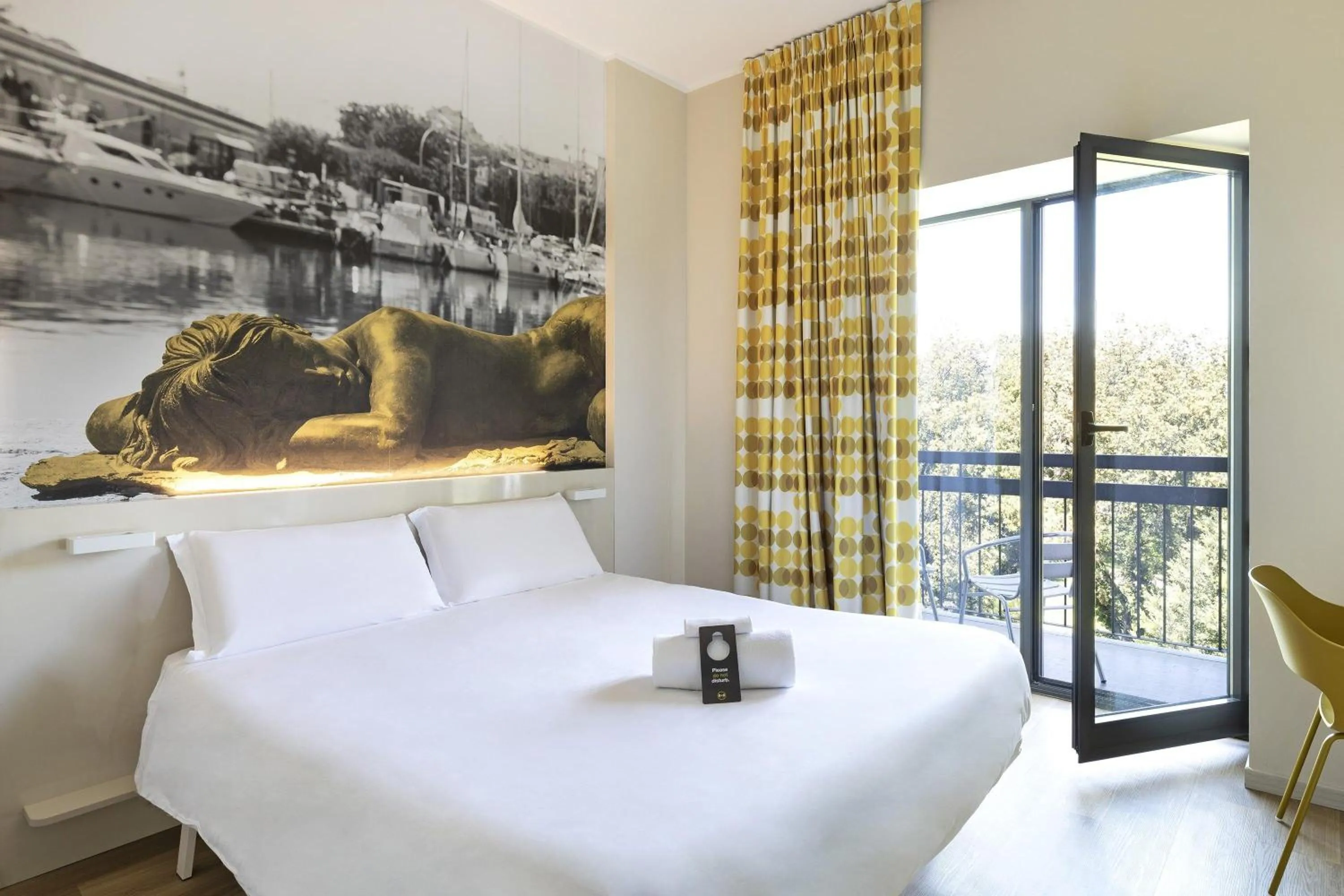 Photo of the whole room, Bed in B&B Hotel Savona