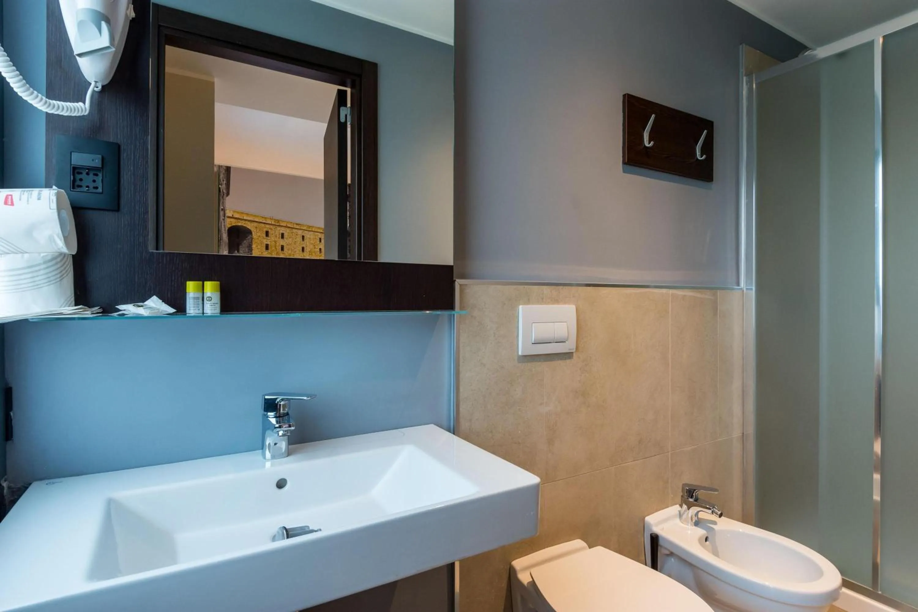 Bathroom in B&B Hotel Savona