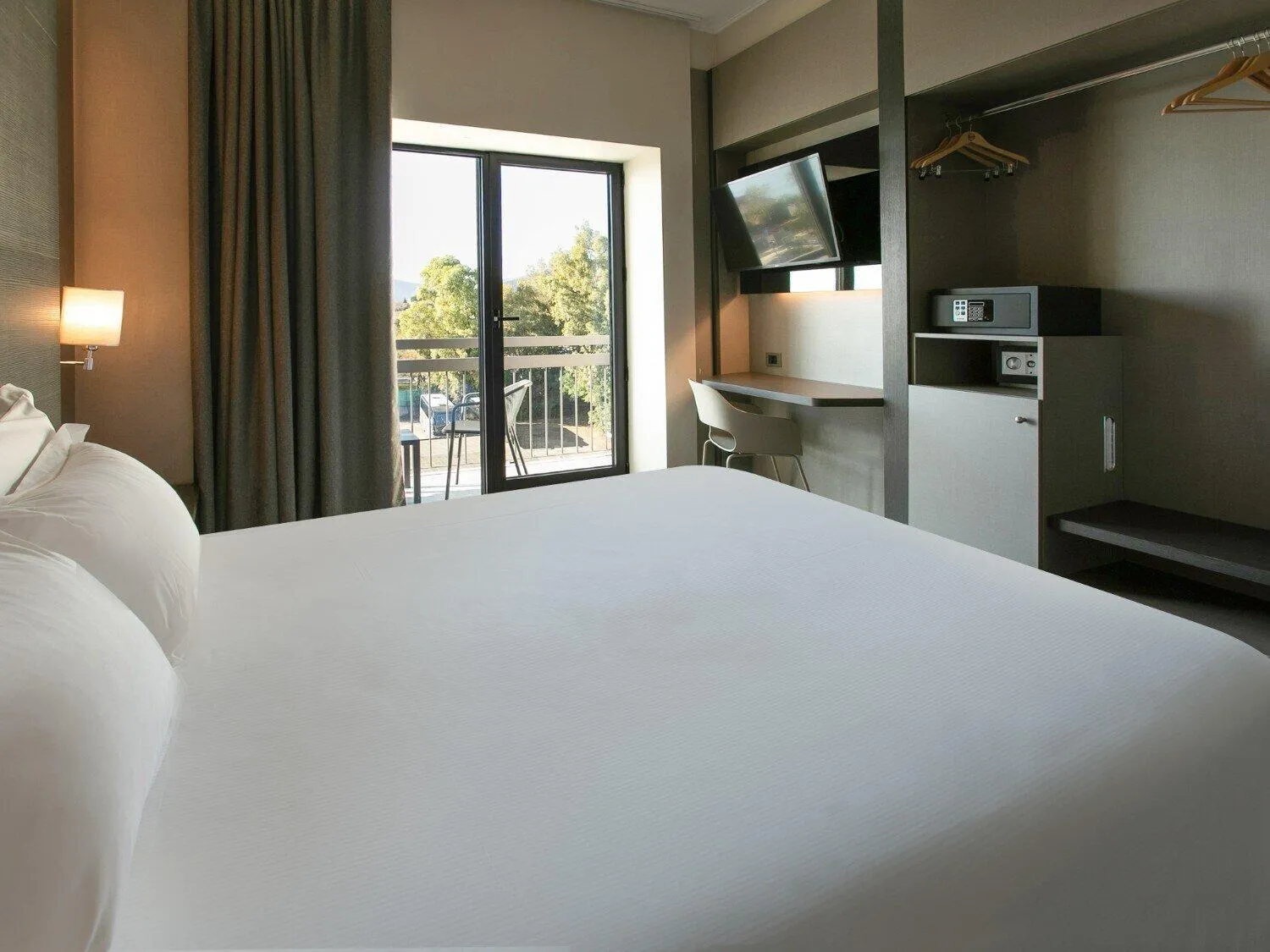 Photo of the whole room, Bed in B&B Hotel Savona