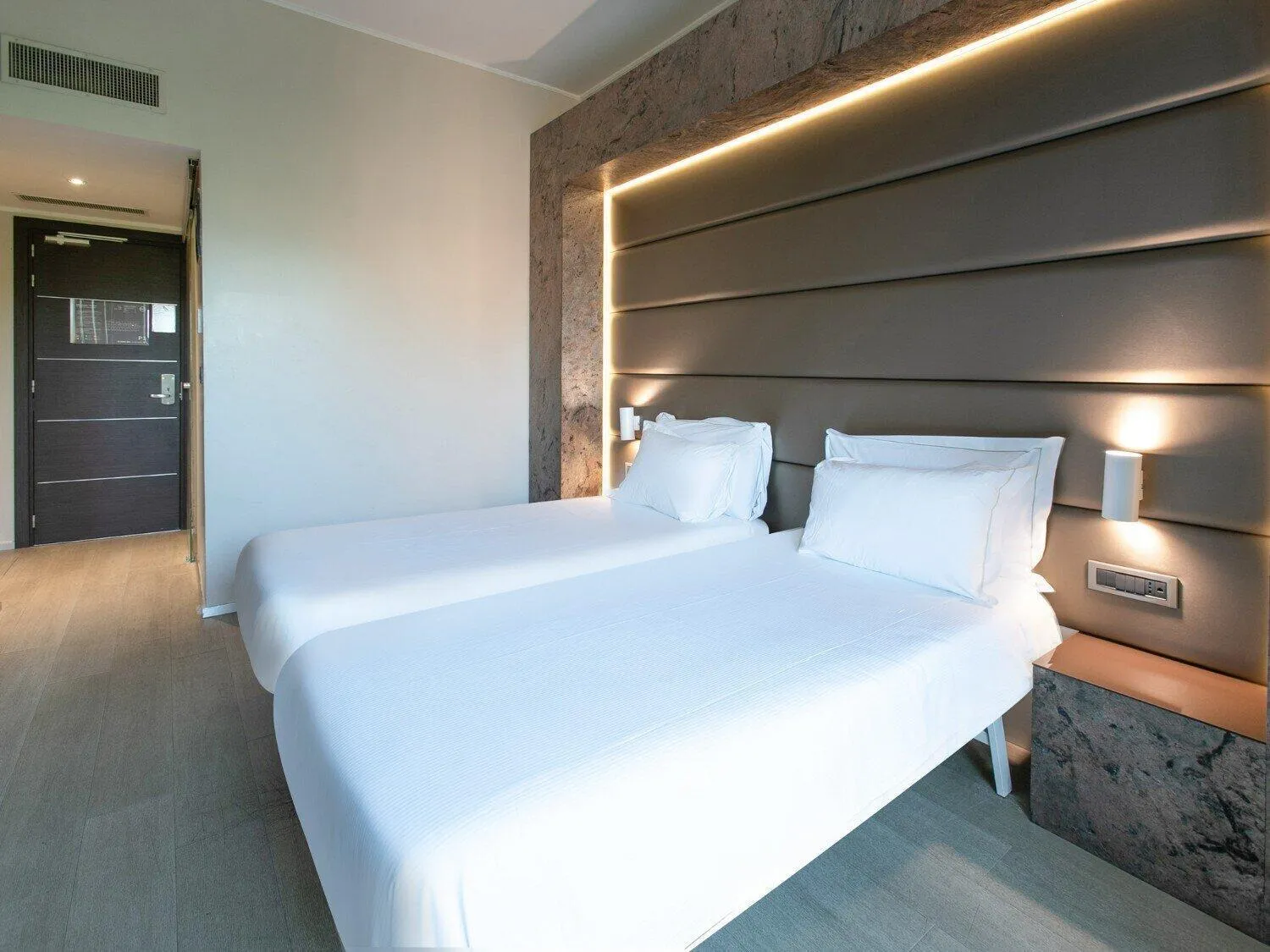 Photo of the whole room, Bed in B&B Hotel Savona