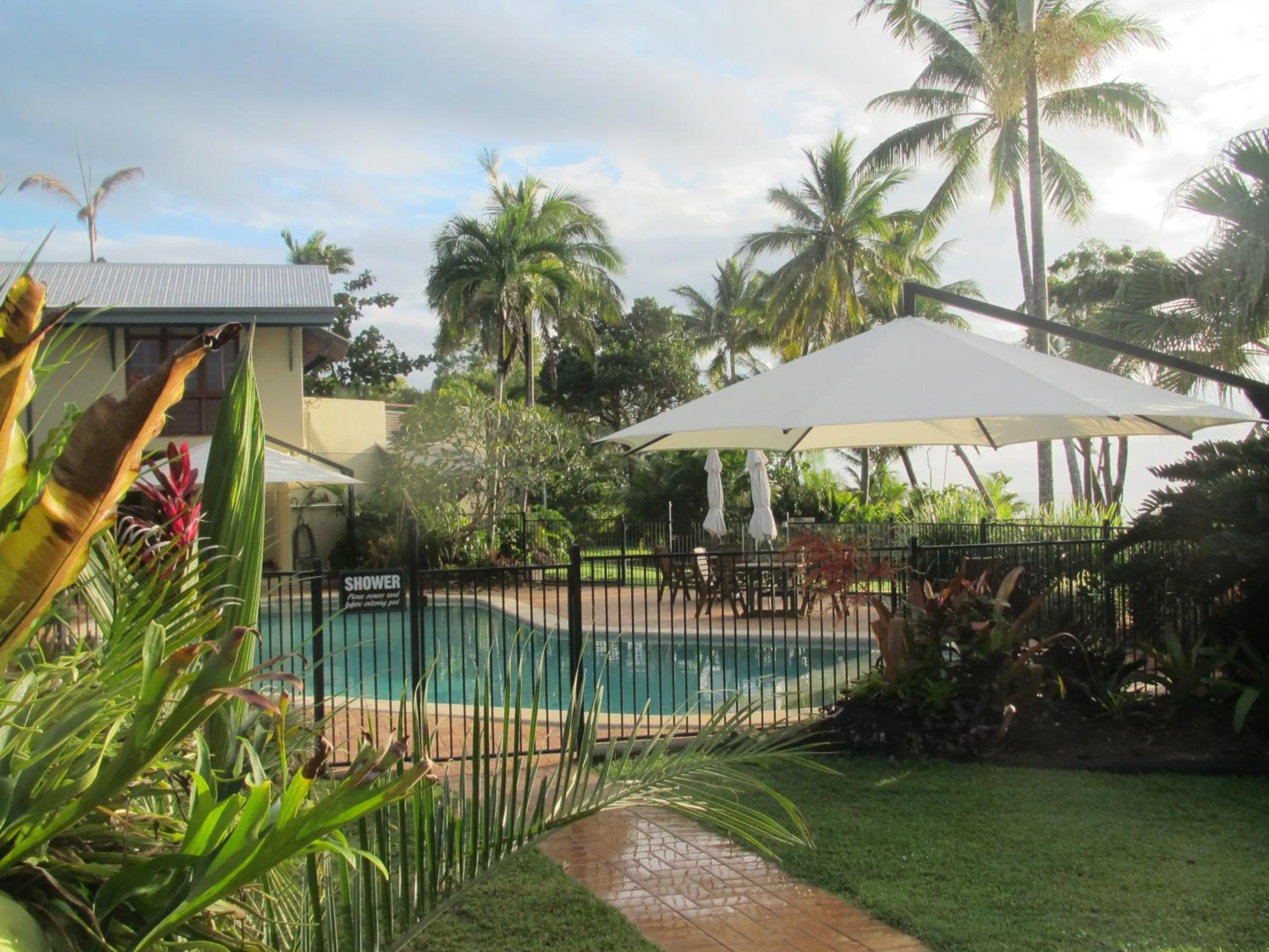 Property building in Wongalinga Apartments 9