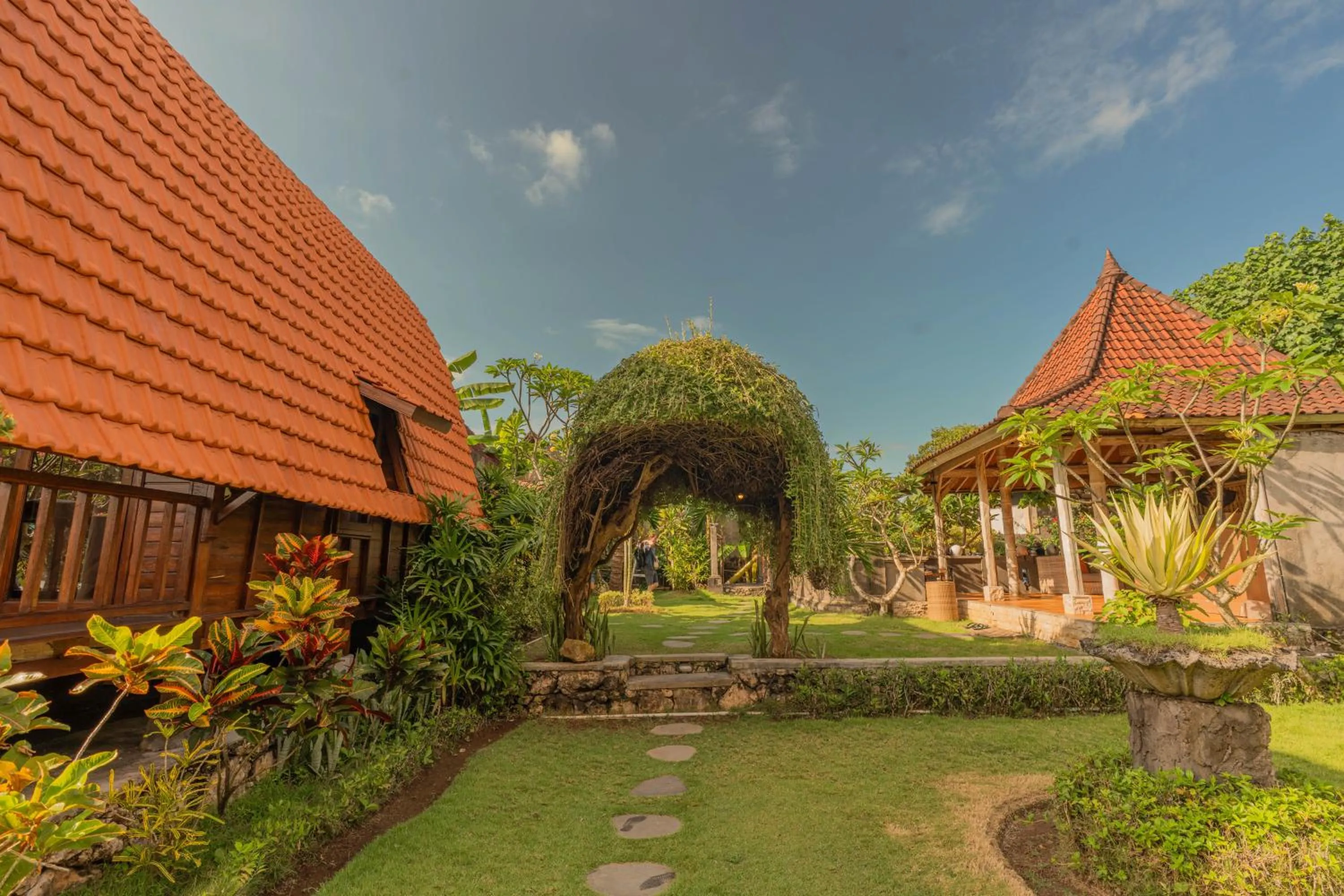 Harta Lembongan Villas