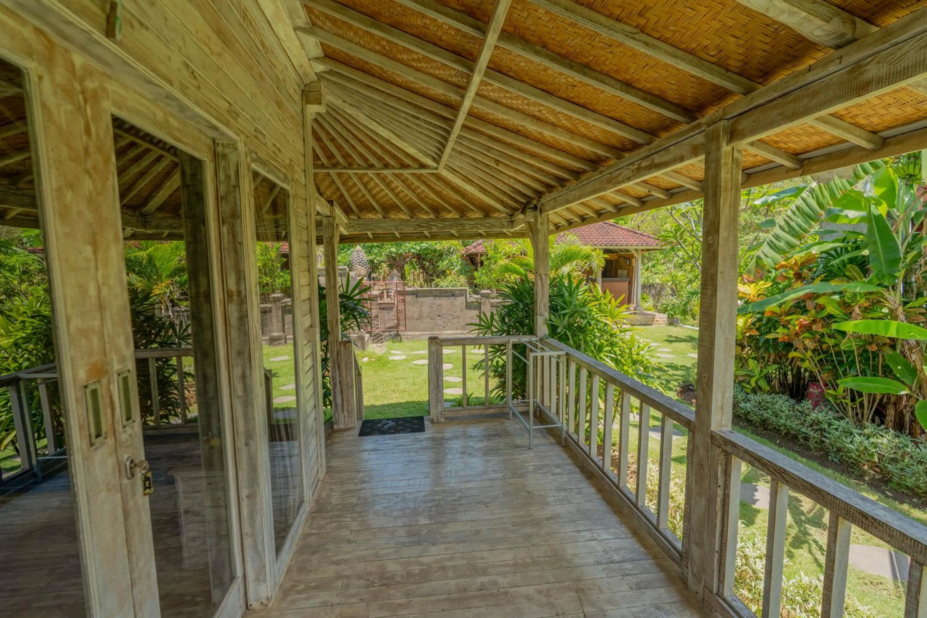 Harta Lembongan Villas