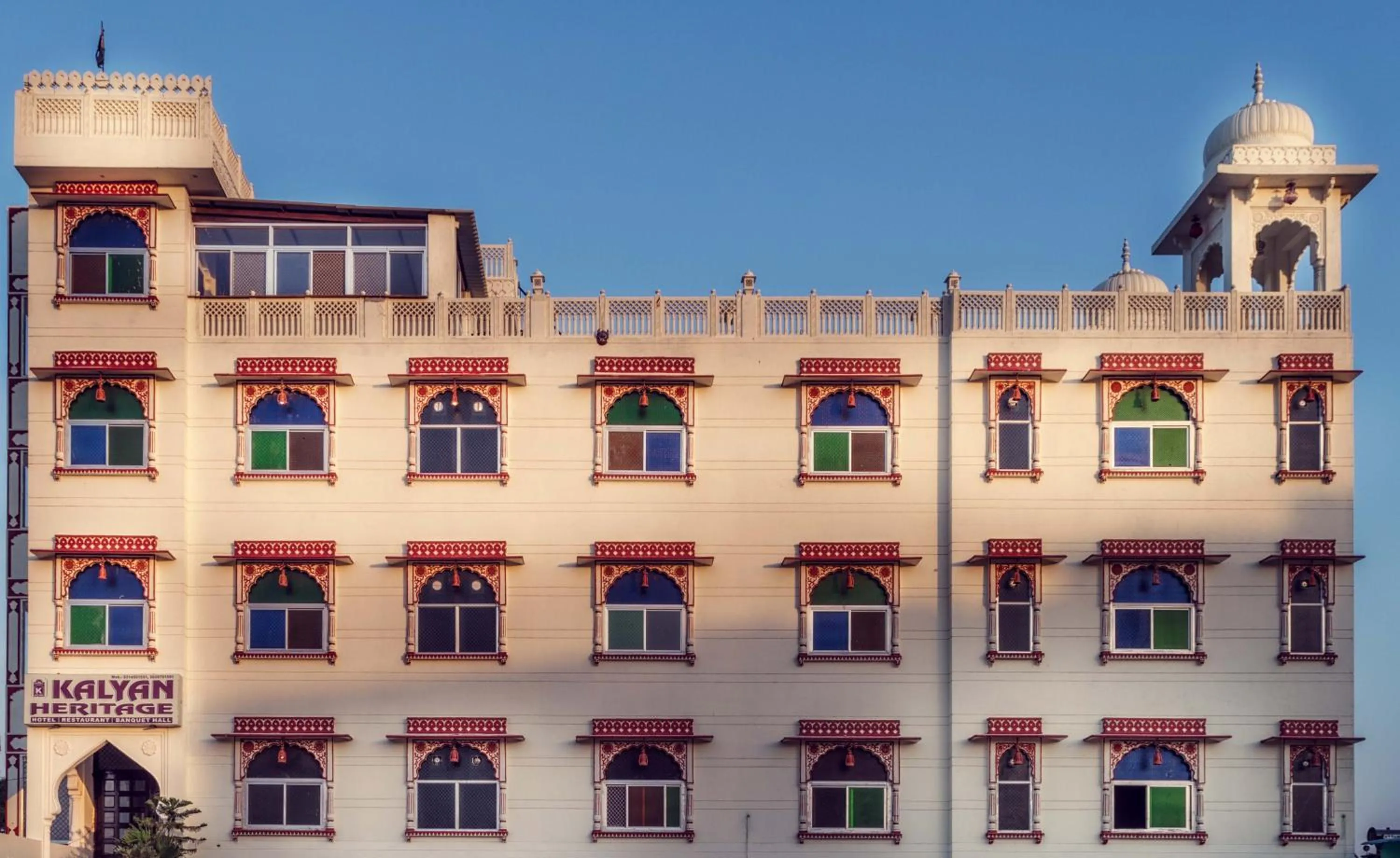 Facade/entrance in Kalyan Heritage