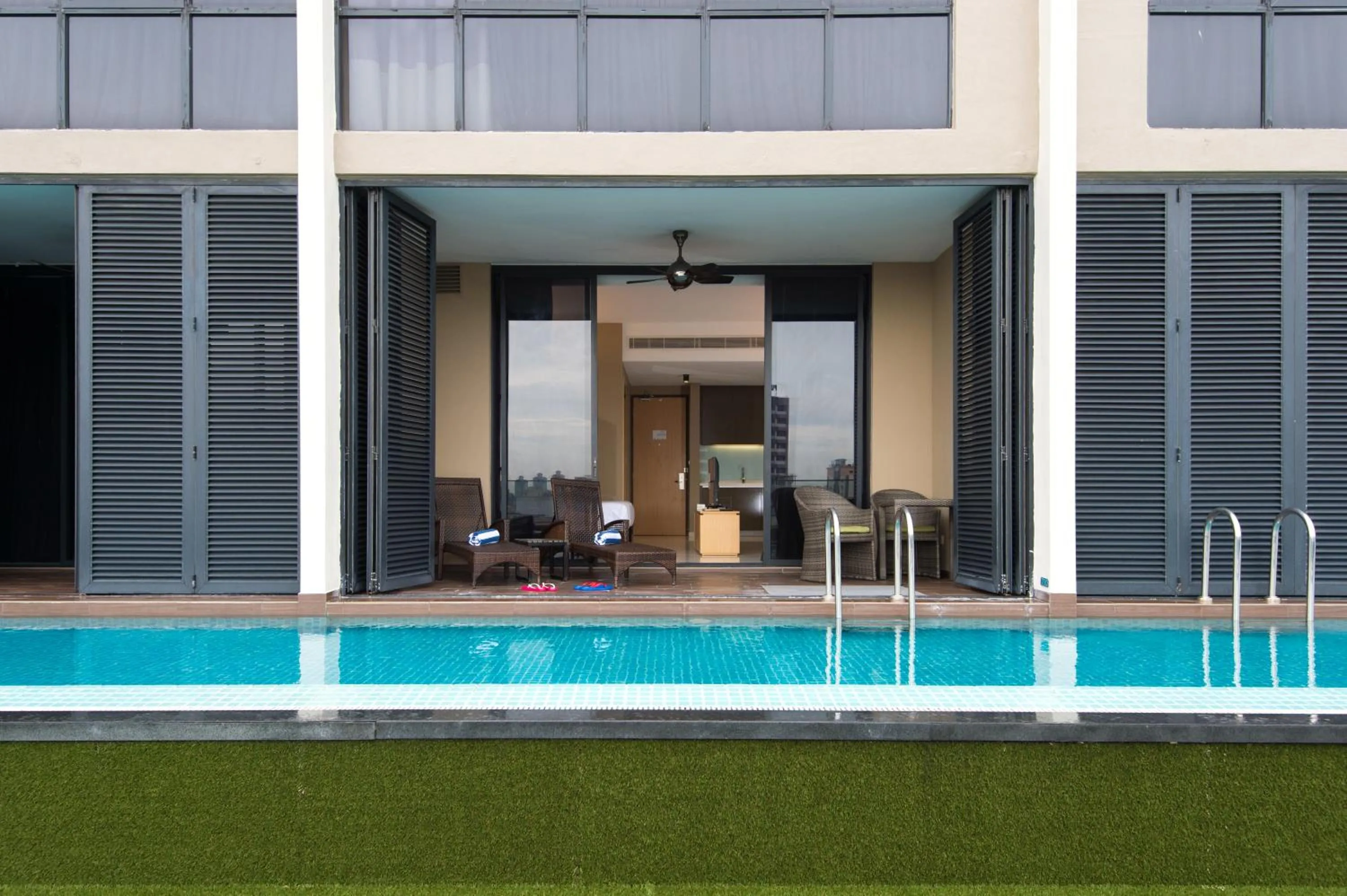 Facade/entrance in The Pines Melaka