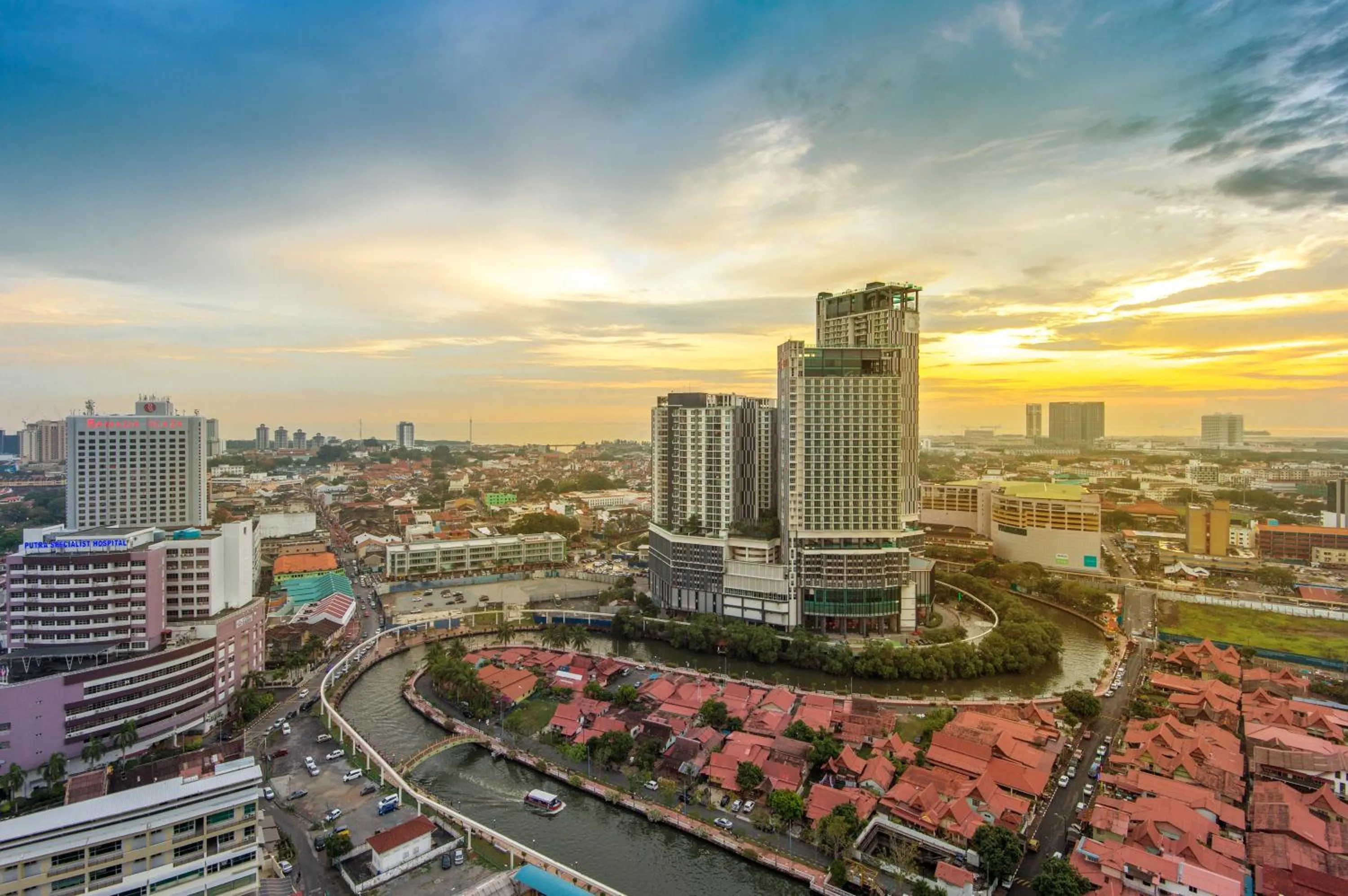 Swimming pool in The Pines Melaka