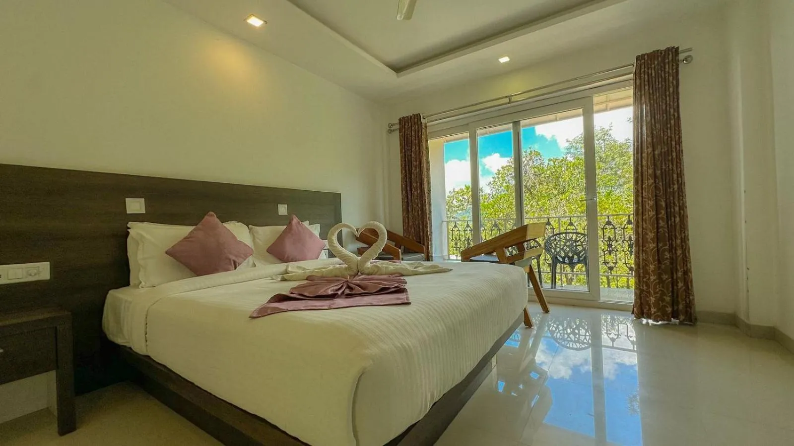 Bed in The Heights Munnar