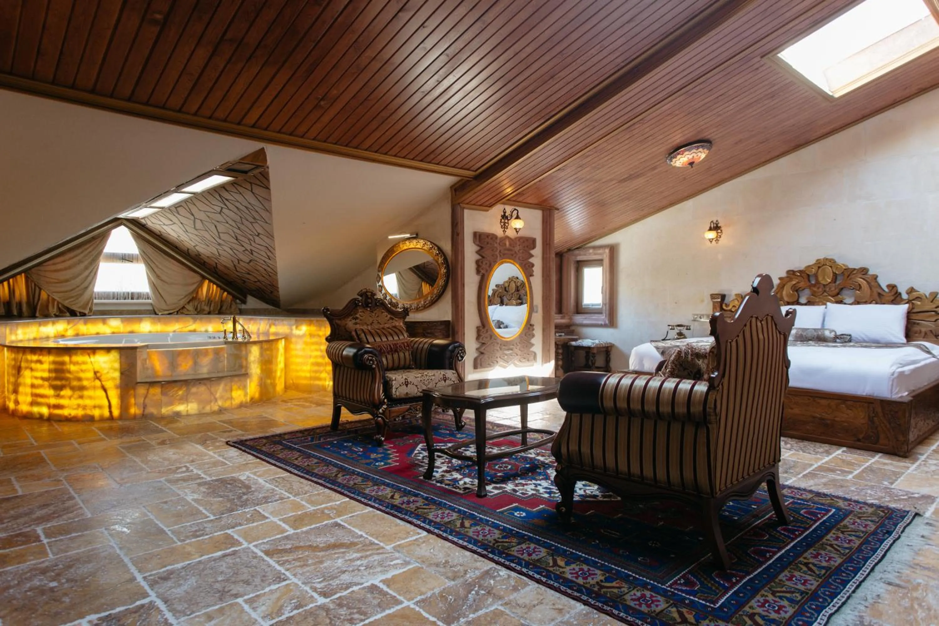 Hot Tub, Bed in Kapadokya Hill Hotel & Spa (12+)